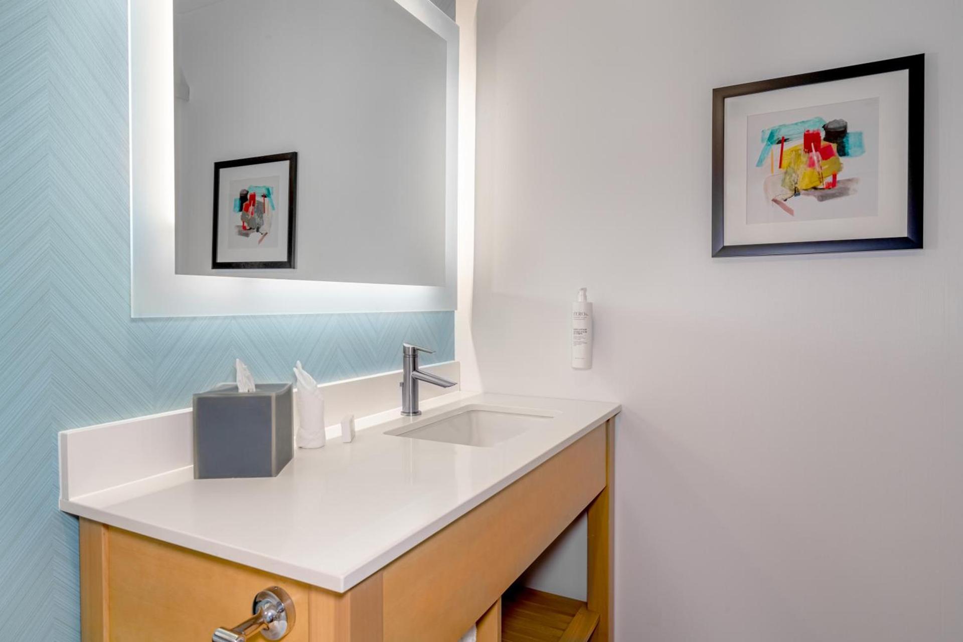 Hilton Garden Inn LAX Los Angeles Airport photo 22