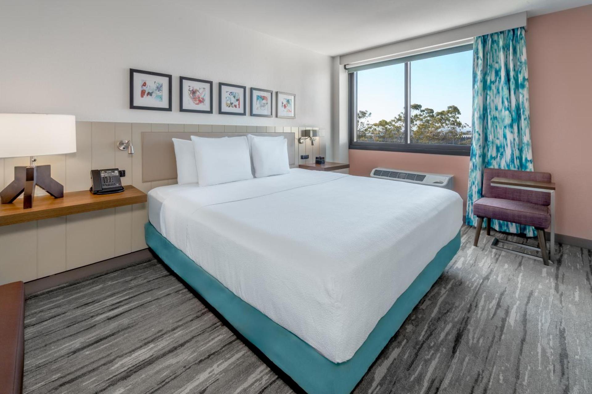 Hilton Garden Inn LAX Los Angeles Airport photo 2