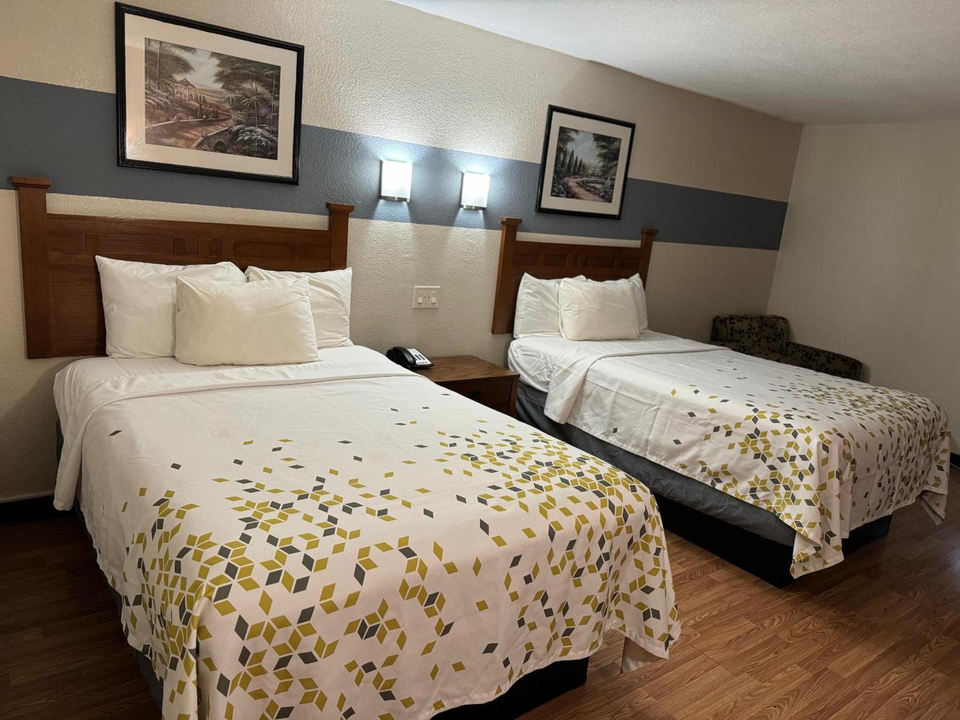 Americas Best Value Inn Marshall photo 7