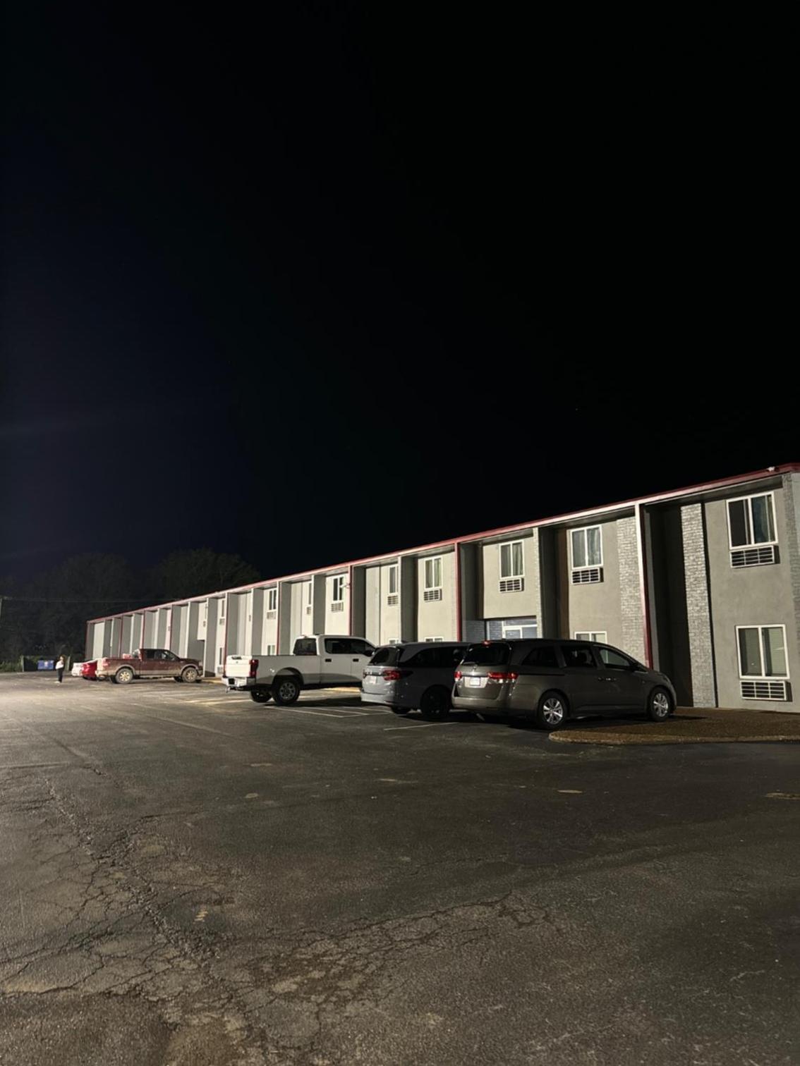 Americas Best Value Inn Marshall photo 8