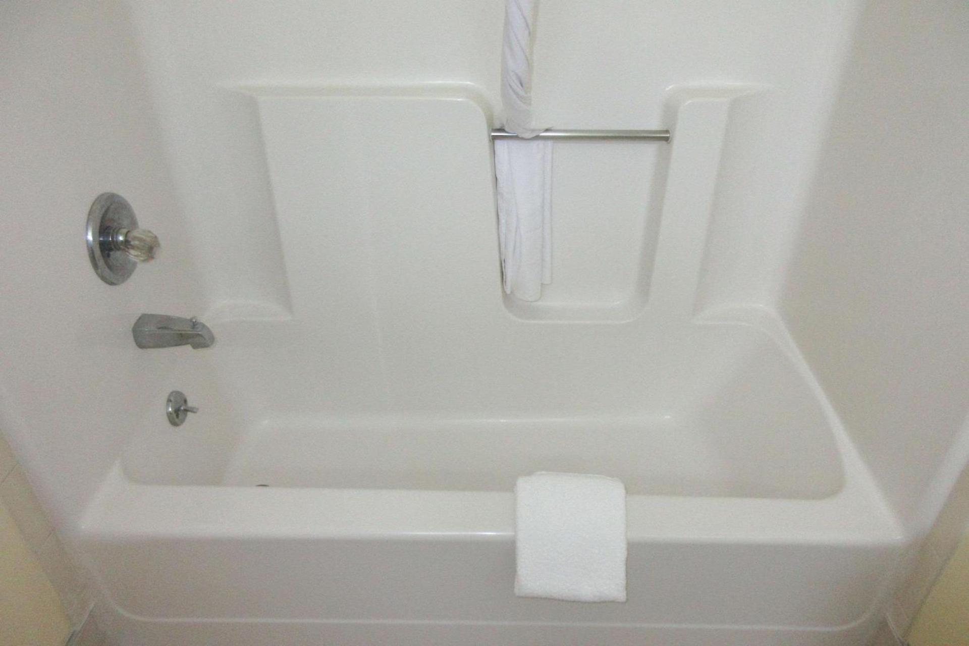 Quality Inn Harrodsburg photo 9