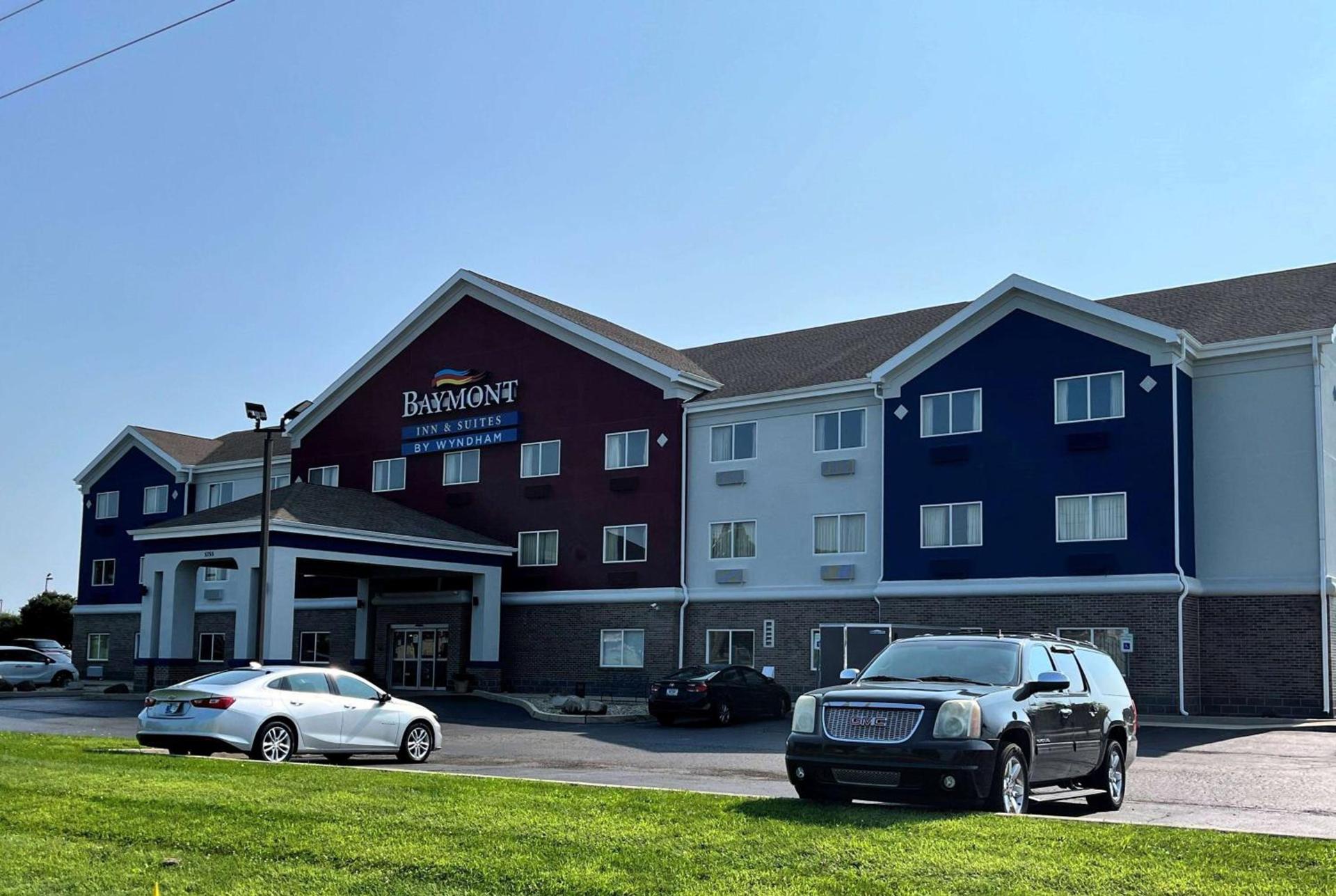 Baymont by Wyndham Indianapolis Northeast photo 2
