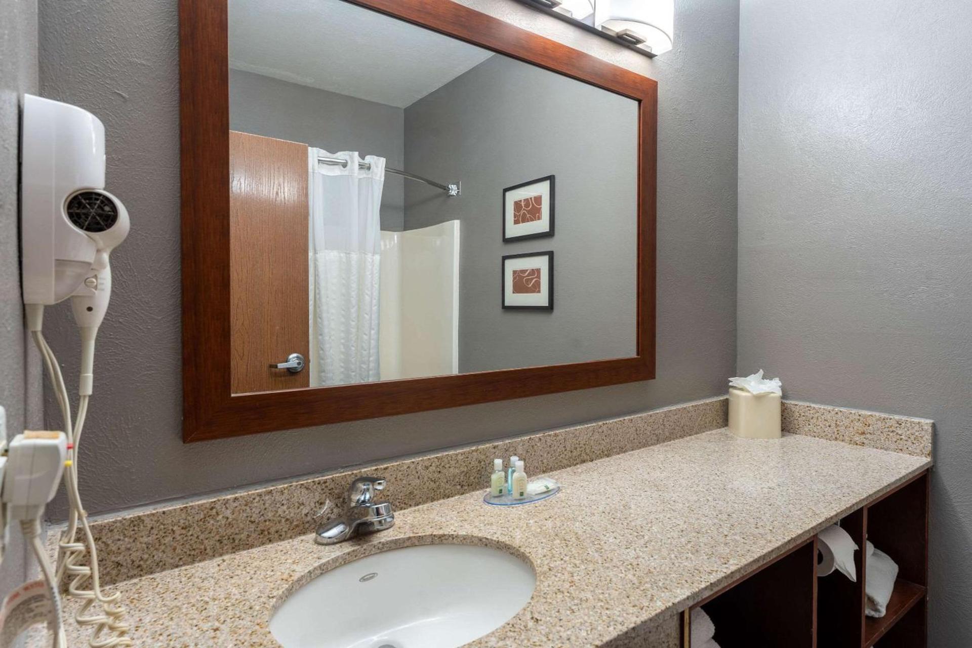 Spark by Hilton Indianapolis Northeast Fishers photo 32