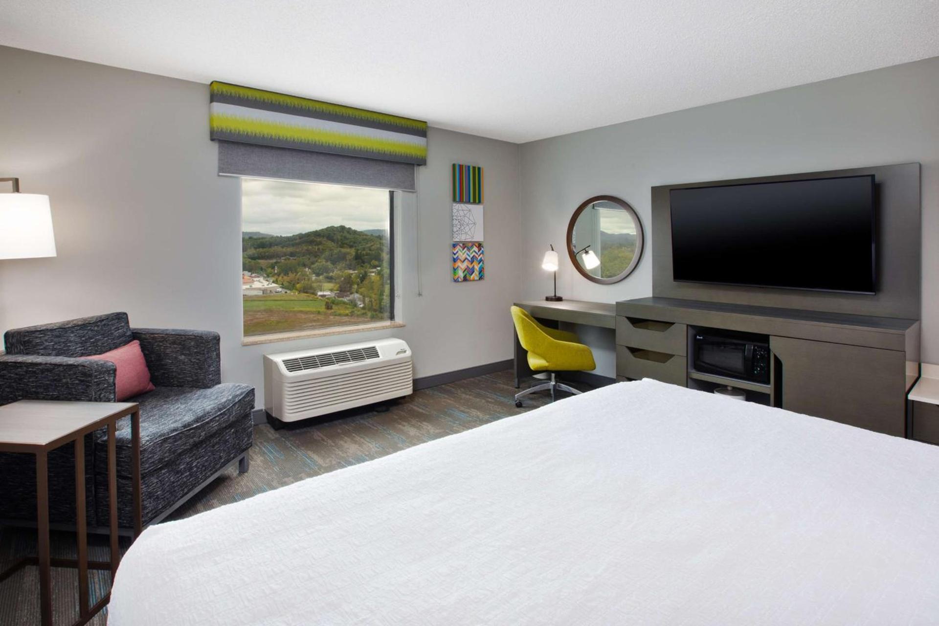 Hampton Inn Elkins photo 36