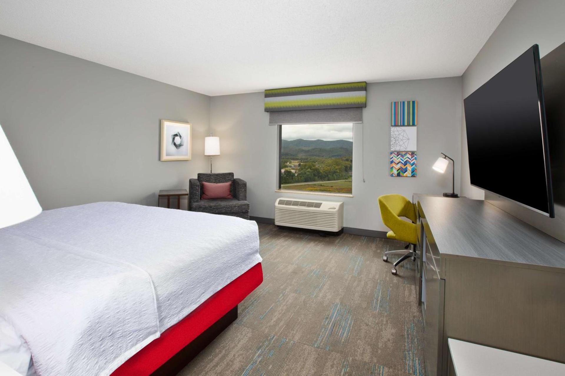 Hampton Inn Elkins photo 39