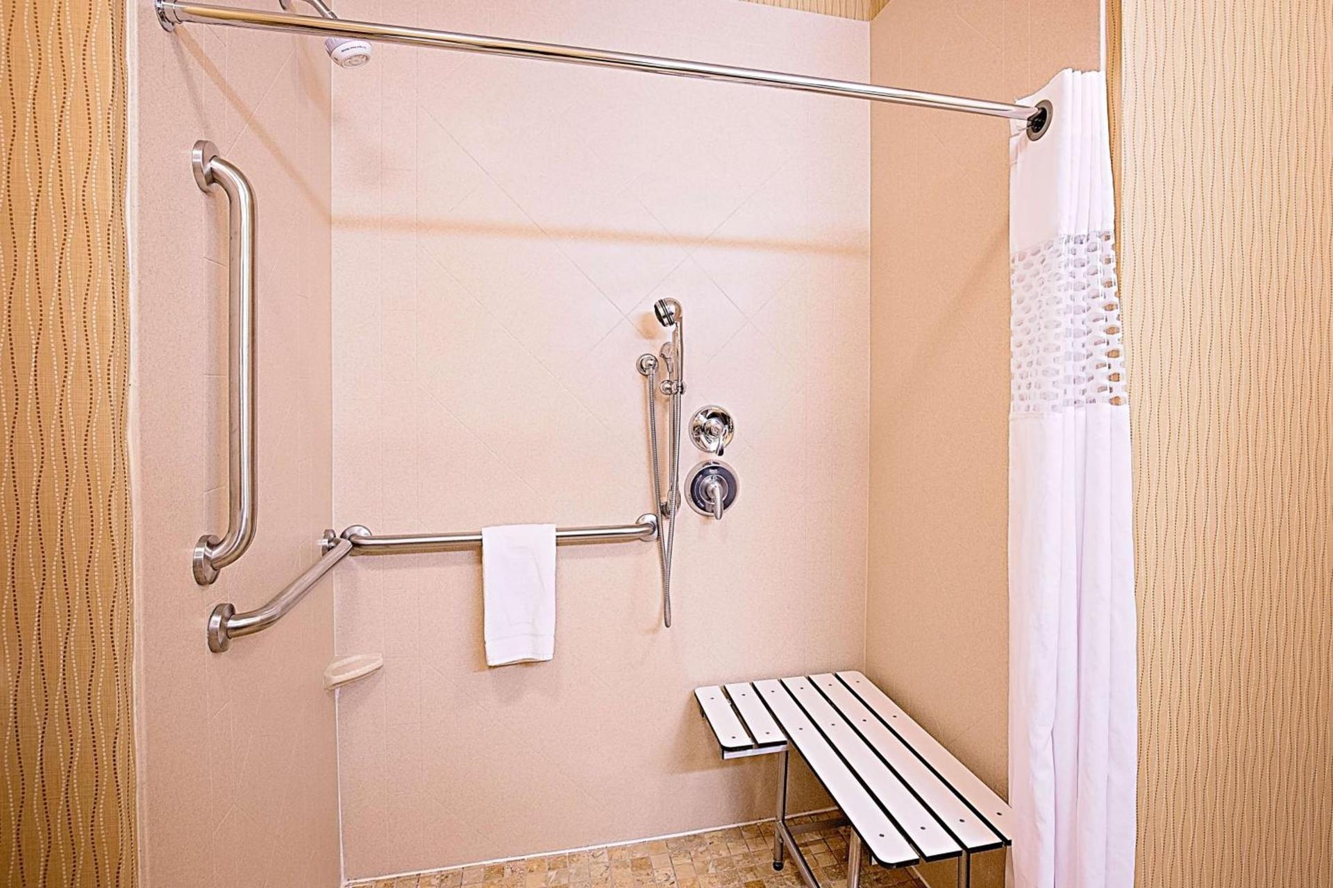 Hampton Inn & Suites Jacksonville photo 37