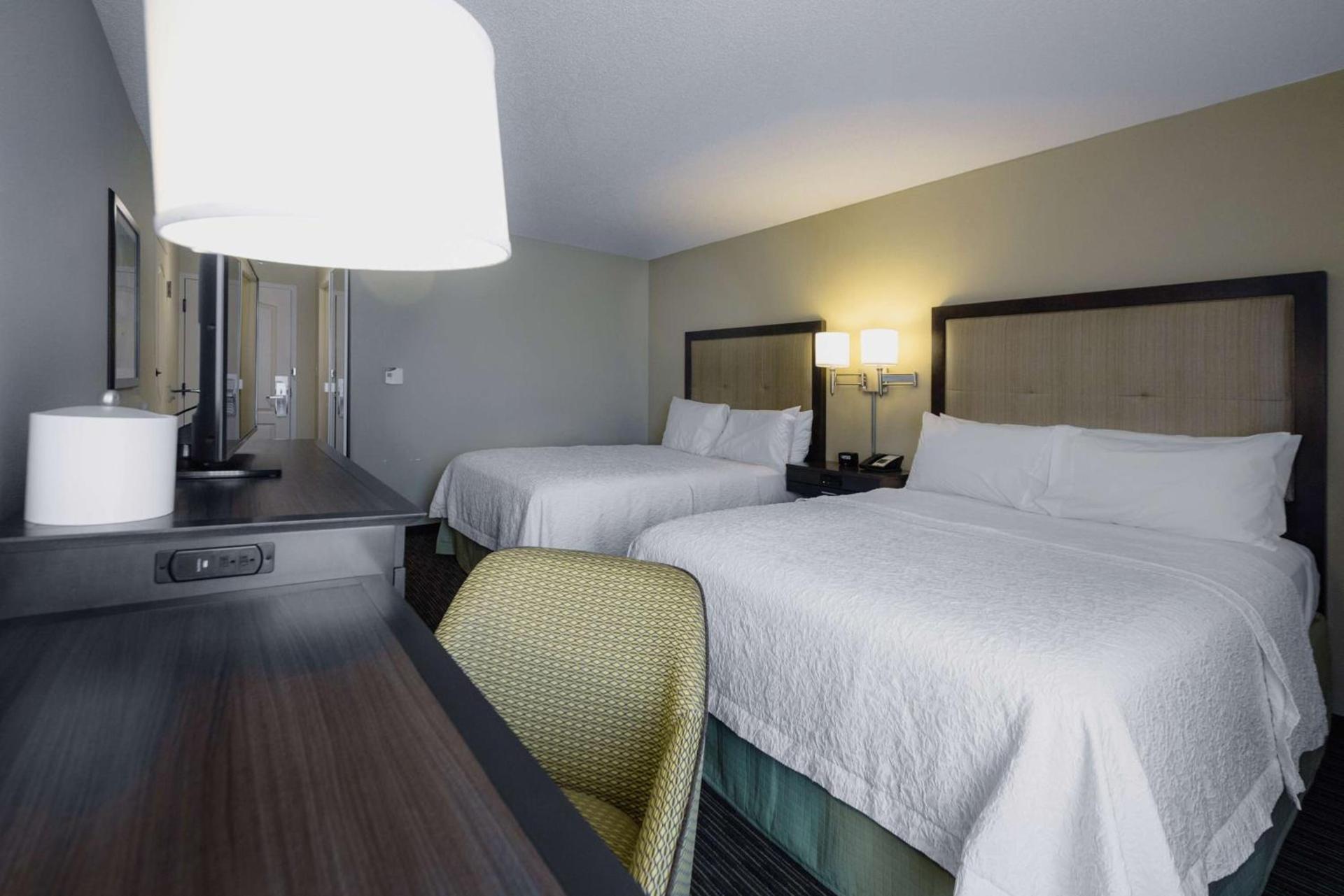 Hampton Inn Meridian photo 9