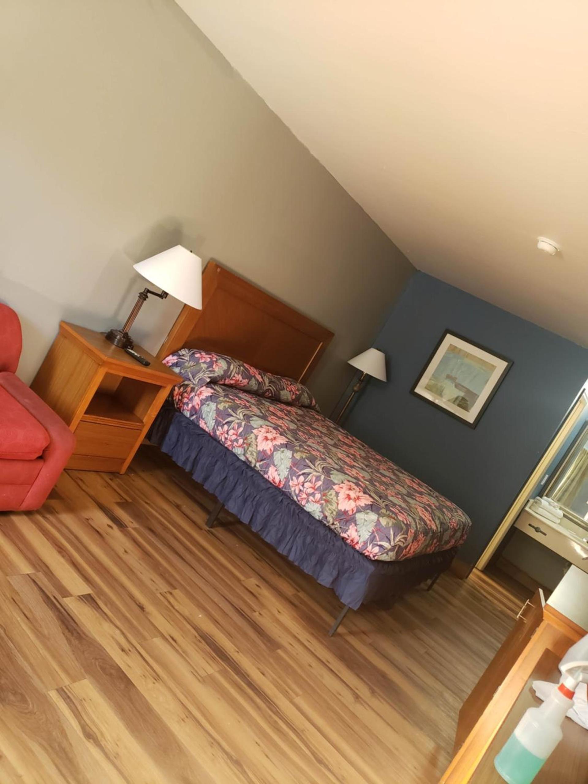 Countryside Inn photo 10
