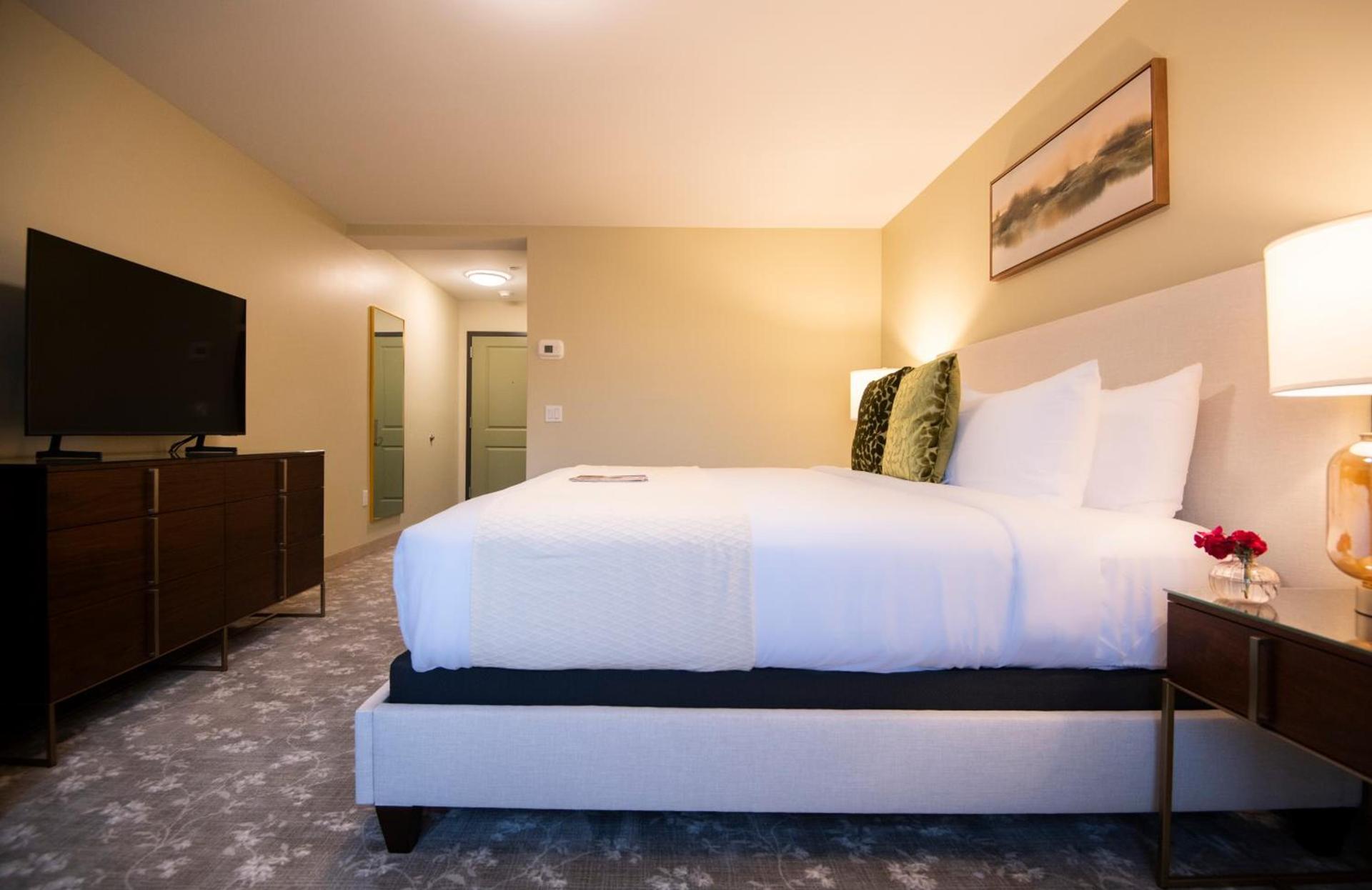 The Pathmaker Hotel photo 58