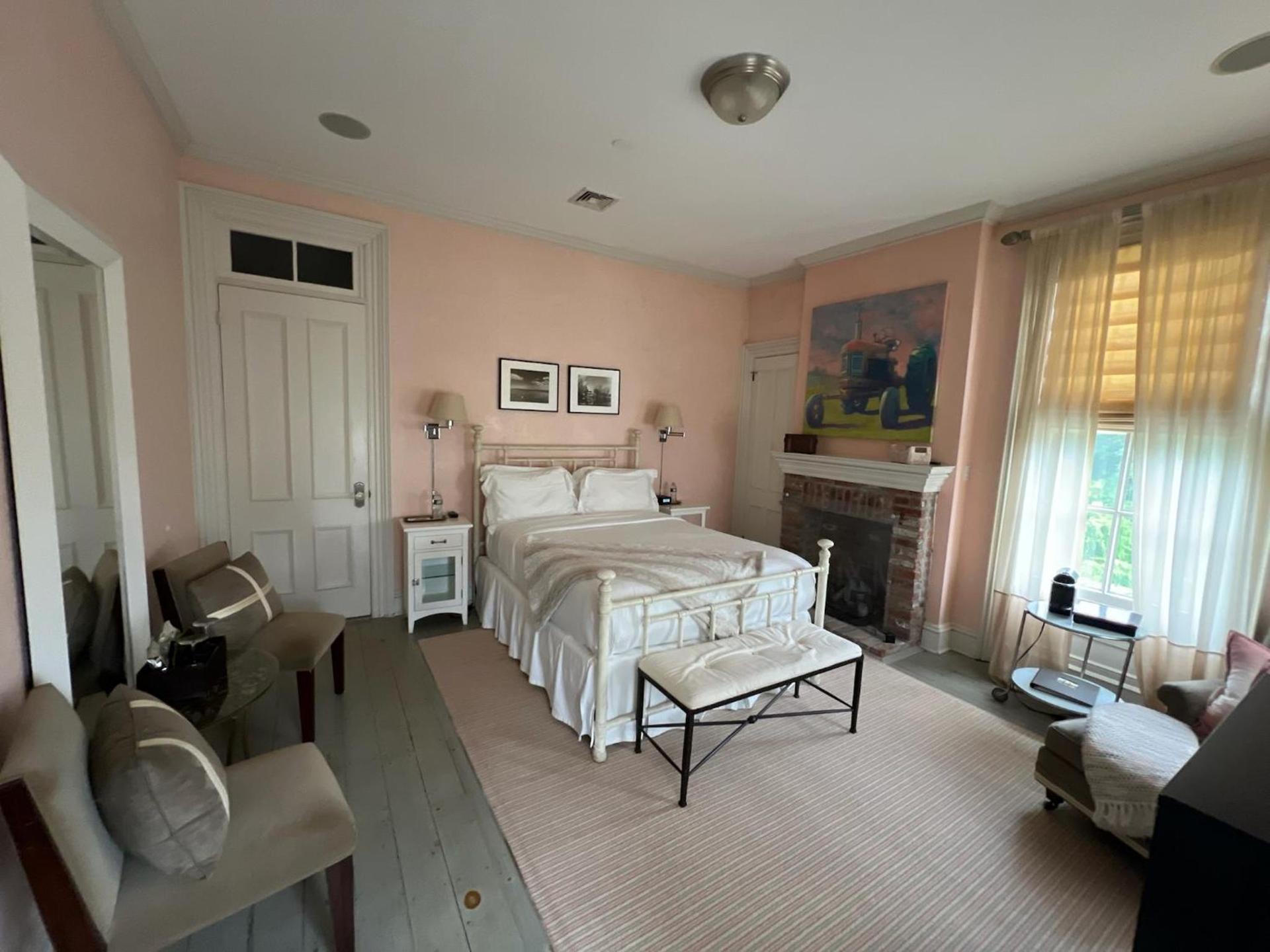 Jedediah Hawkins Inn photo 16