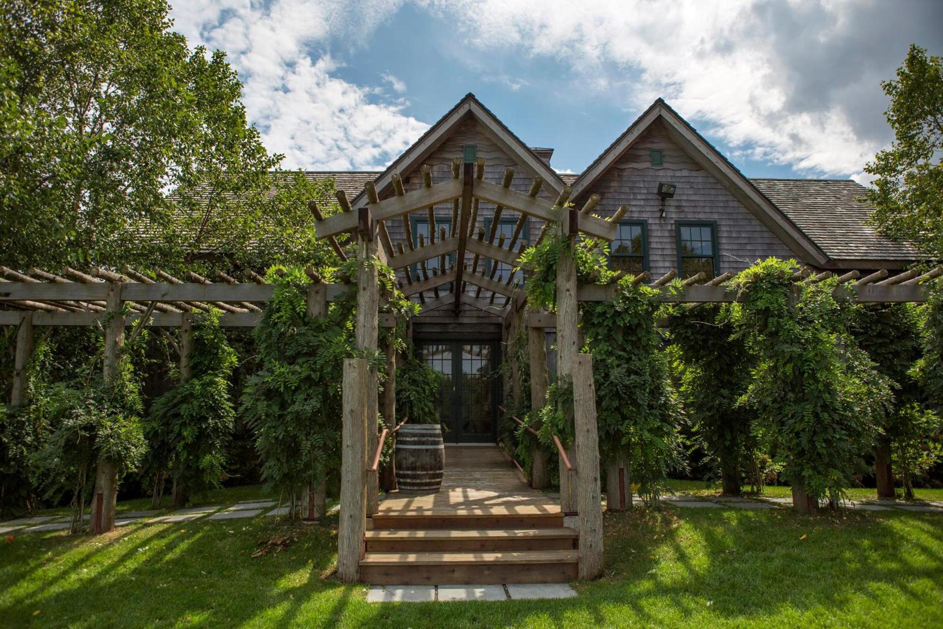 Jedediah Hawkins Inn photo 30
