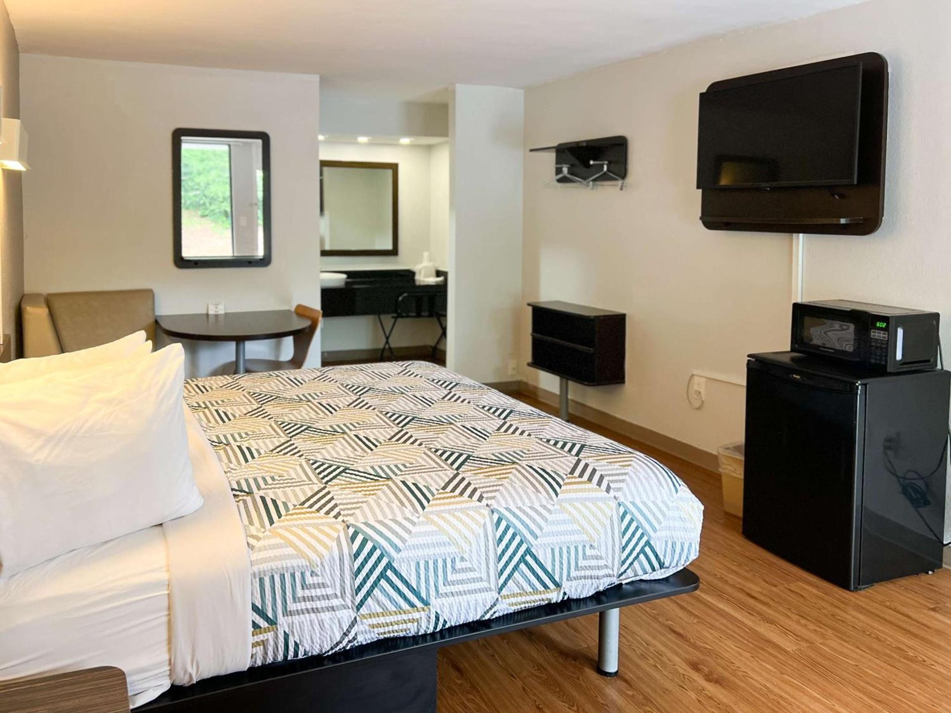 Motel 6-Newnan, GA photo 4