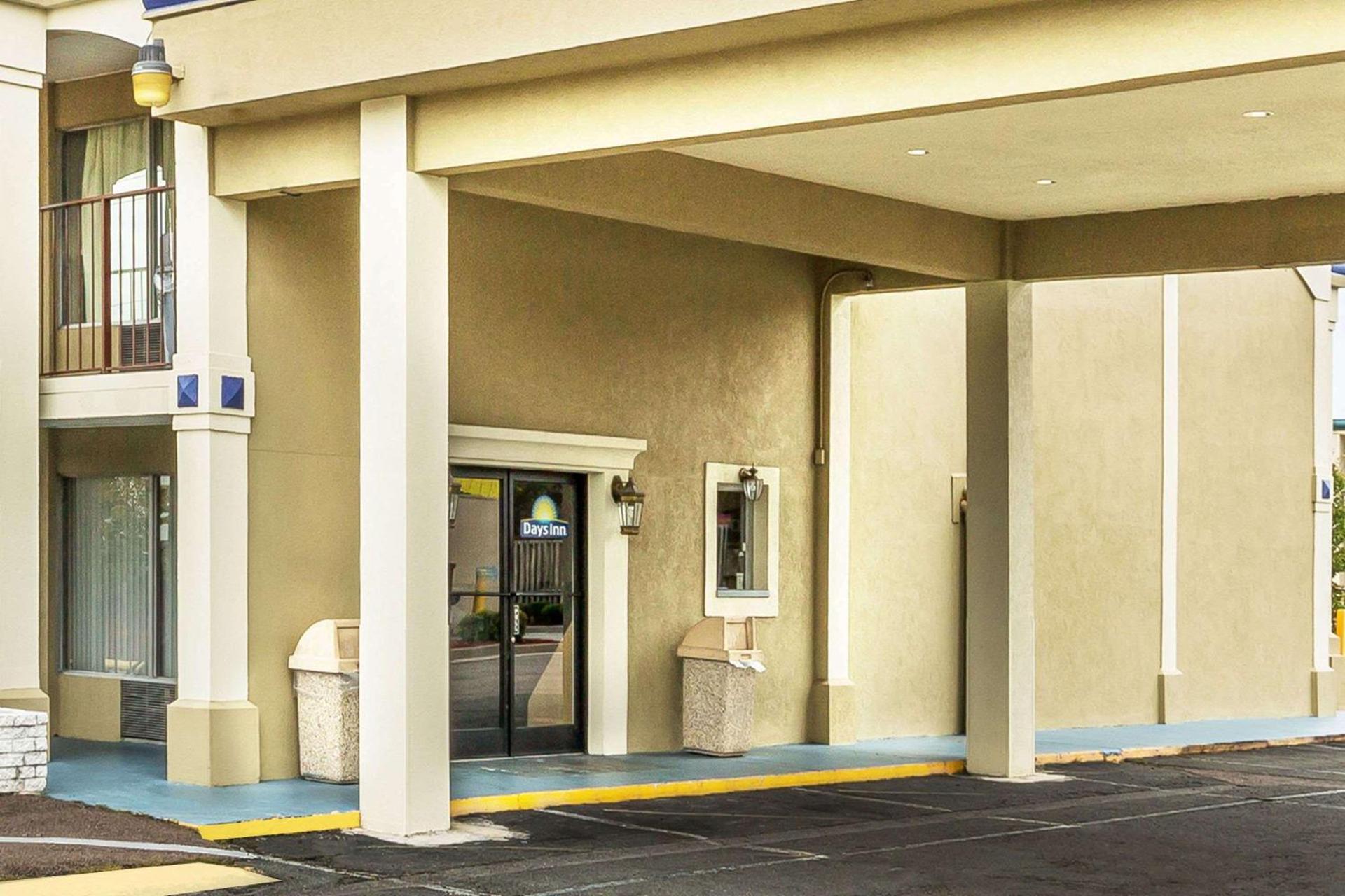 Days Inn by Wyndham Ashland photo 2