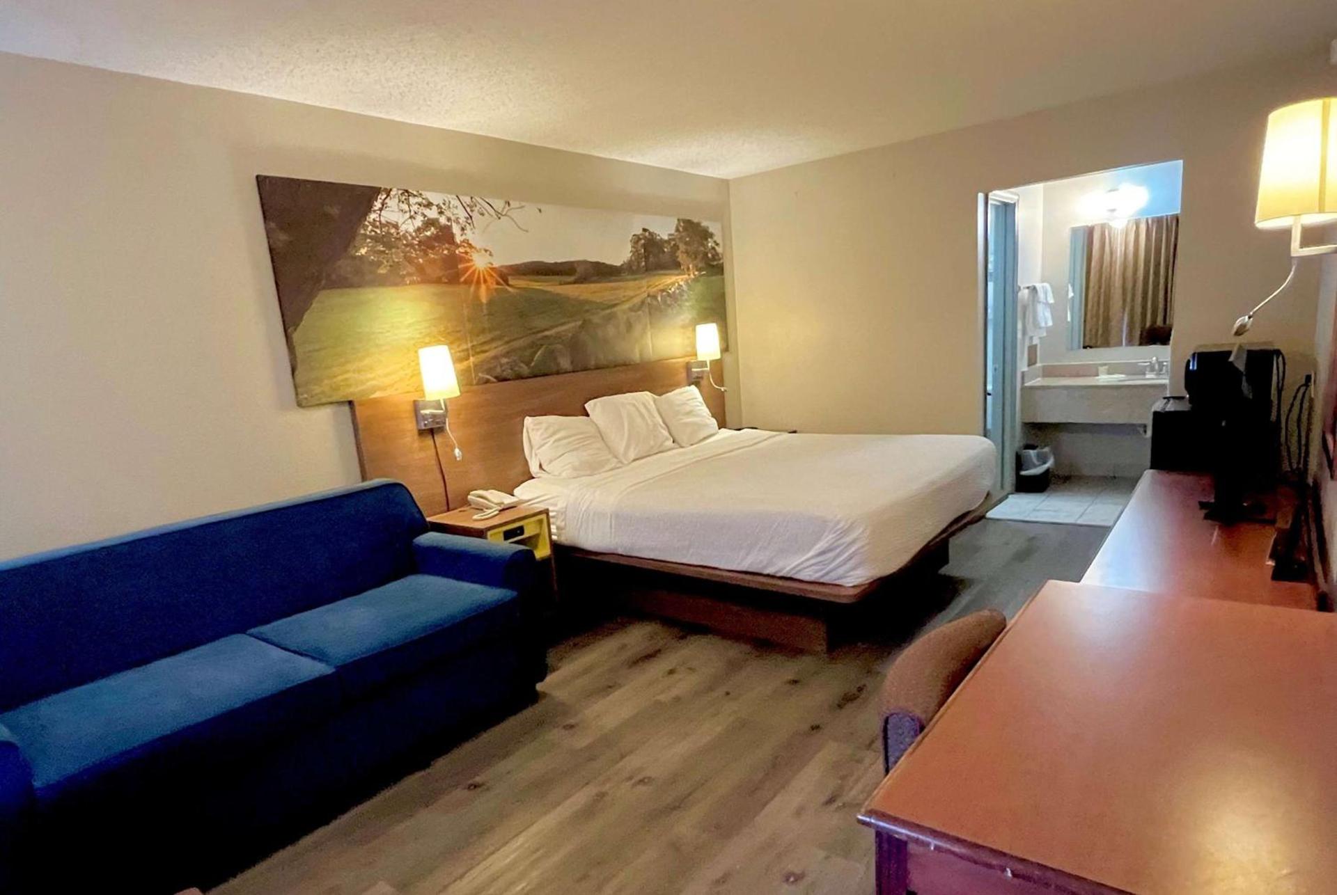 Days Inn by Wyndham Ashland photo 14