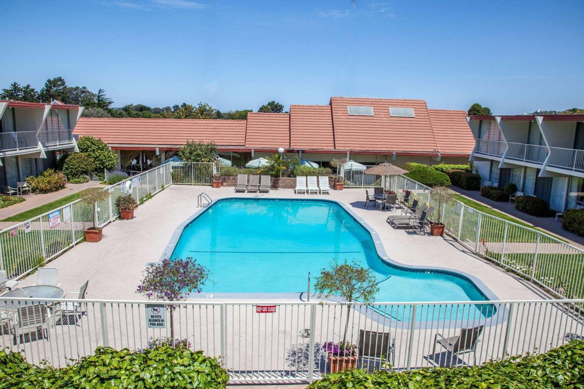 Travelodge by Wyndham Monterey Bay photo 4