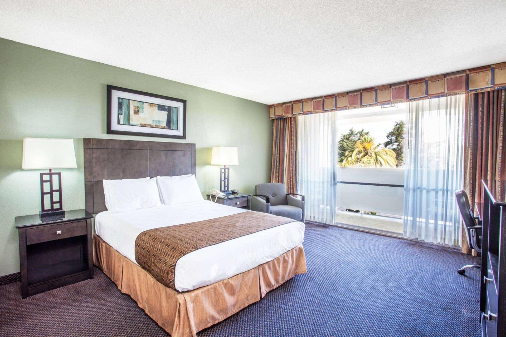 Travelodge by Wyndham Monterey Bay photo 49