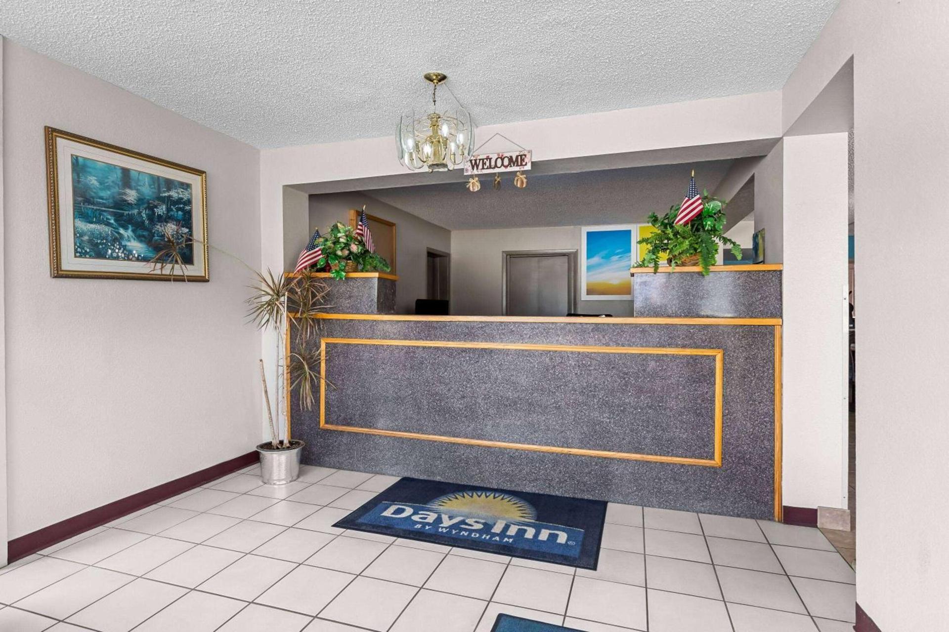 Days Inn by Wyndham Clayton photo 8