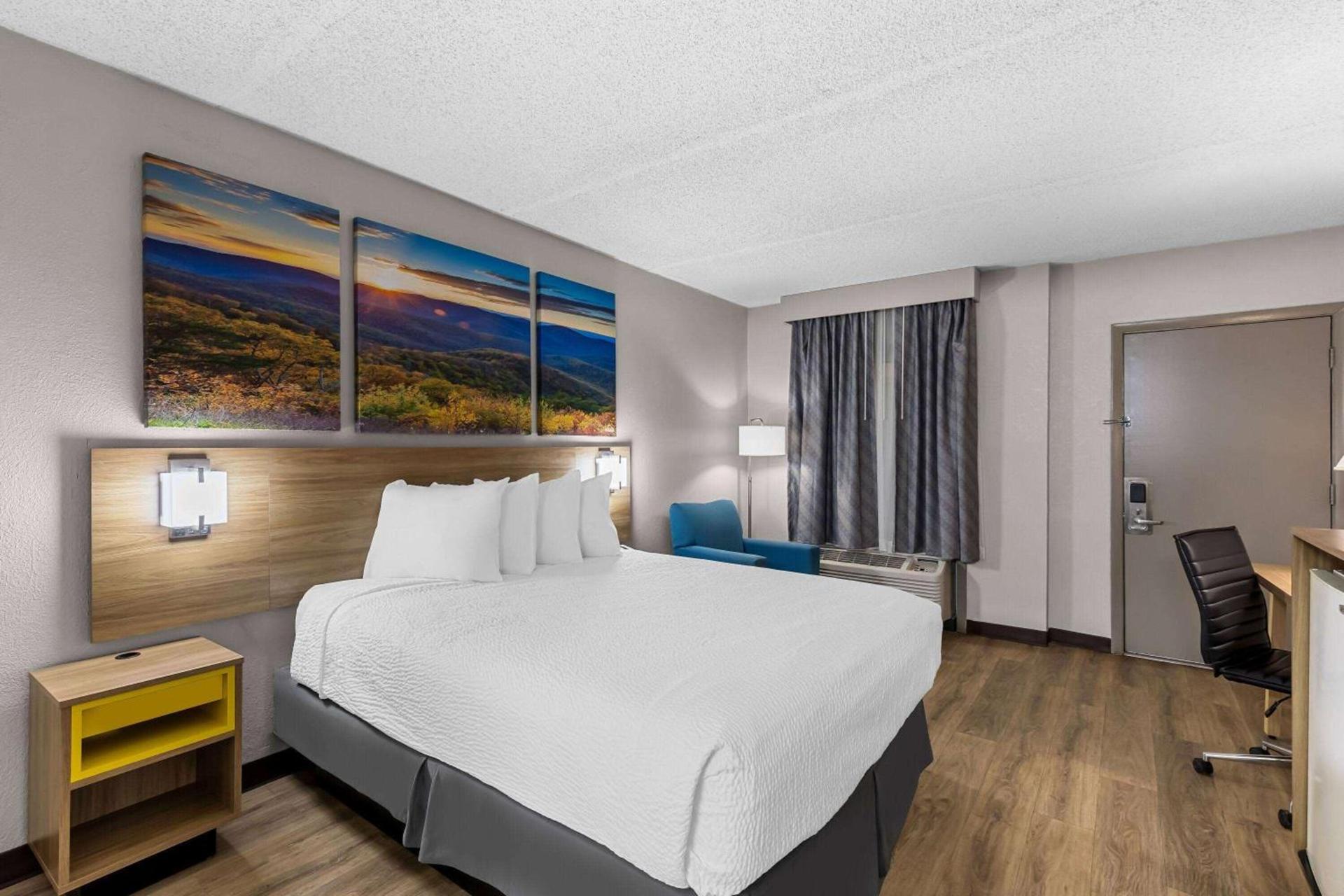 Days Inn by Wyndham Clayton photo 35