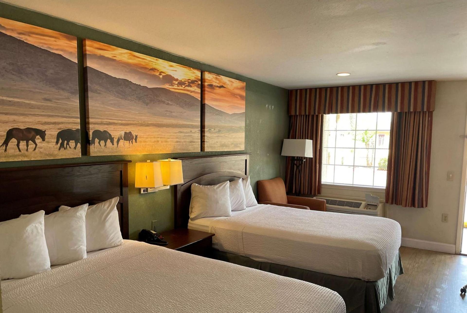 Days Inn by Wyndham Nacogdoches/SFA University/Downtown photo 11
