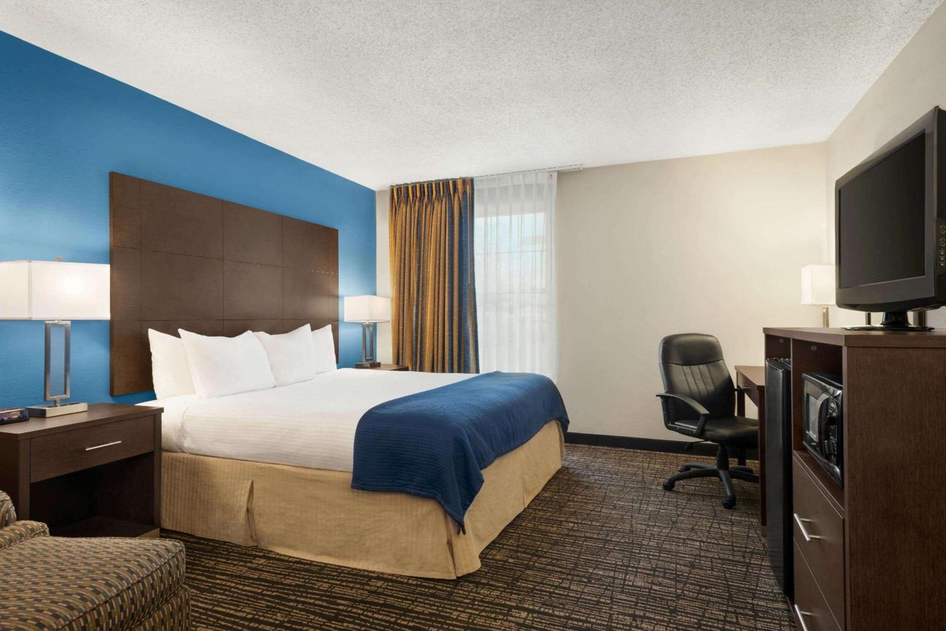 Baymont by Wyndham Washington photo 11