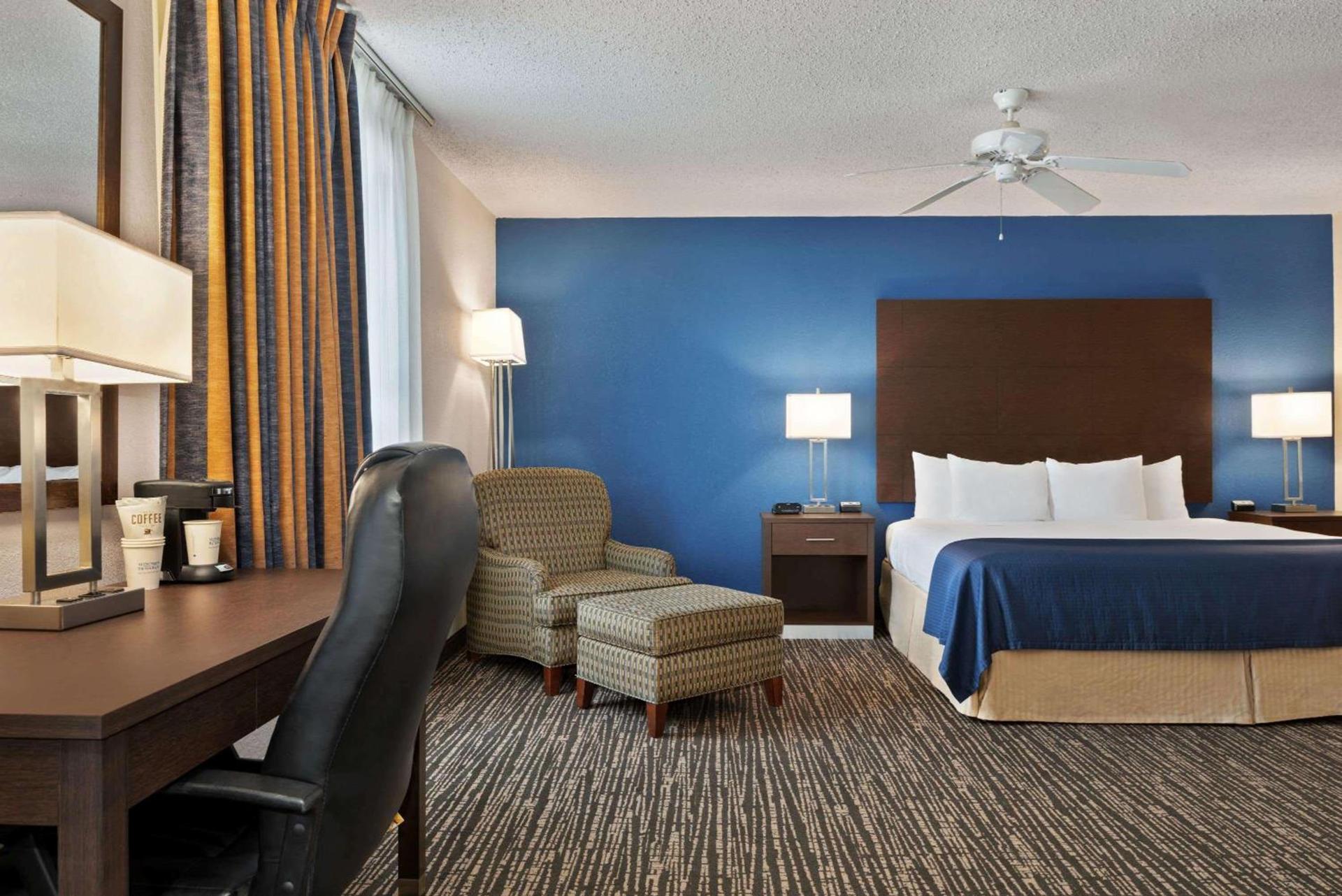 Baymont by Wyndham Washington photo 12