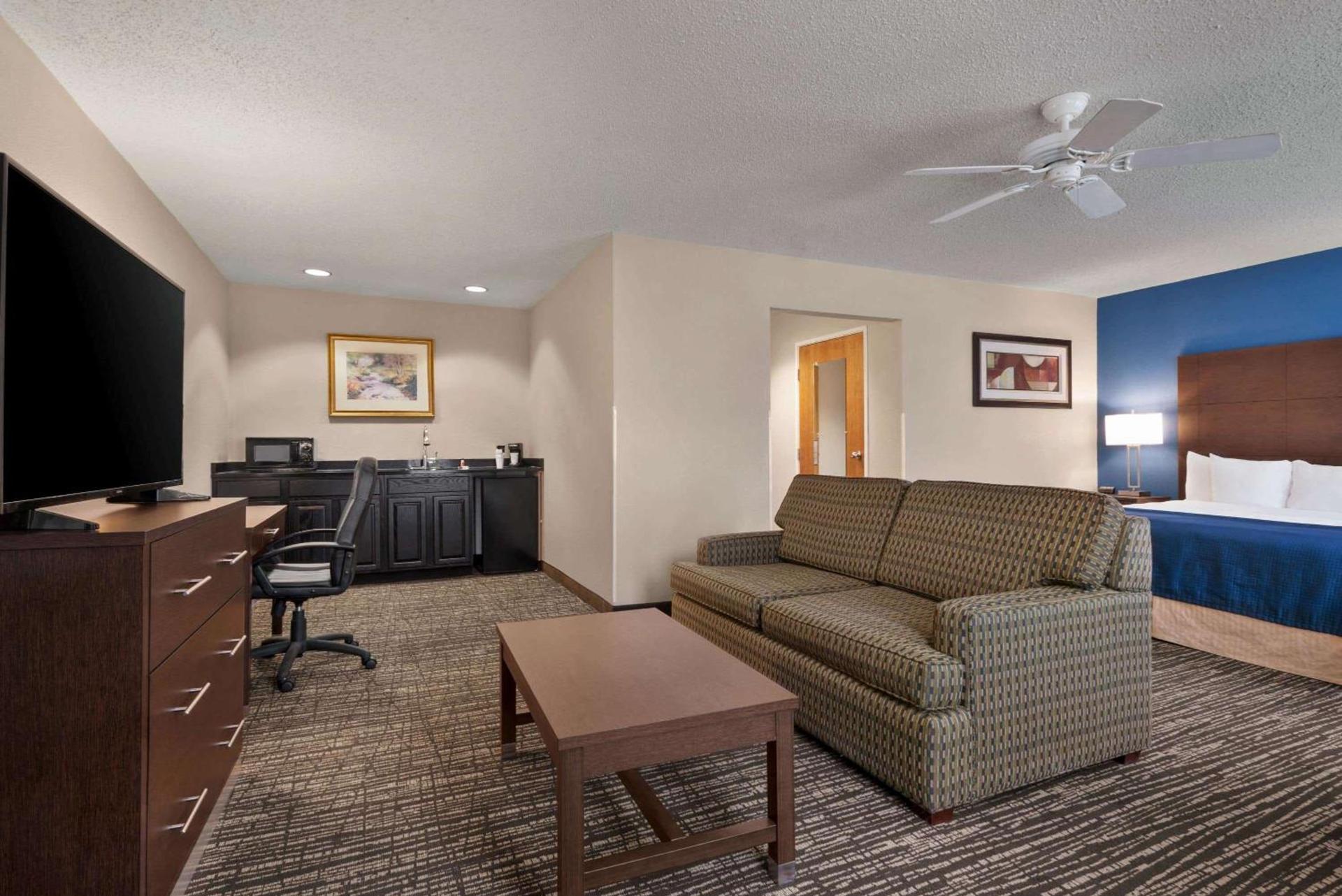 Baymont by Wyndham Washington photo 19