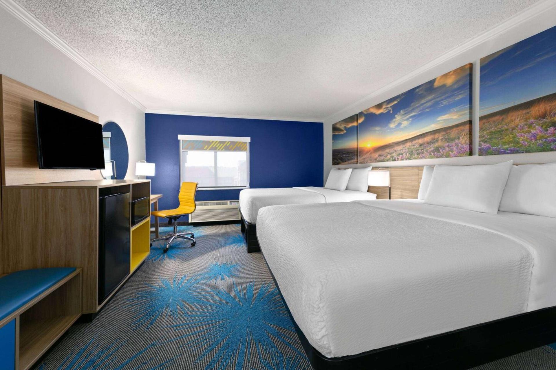 Days Inn by Wyndham Fort Smith photo 17