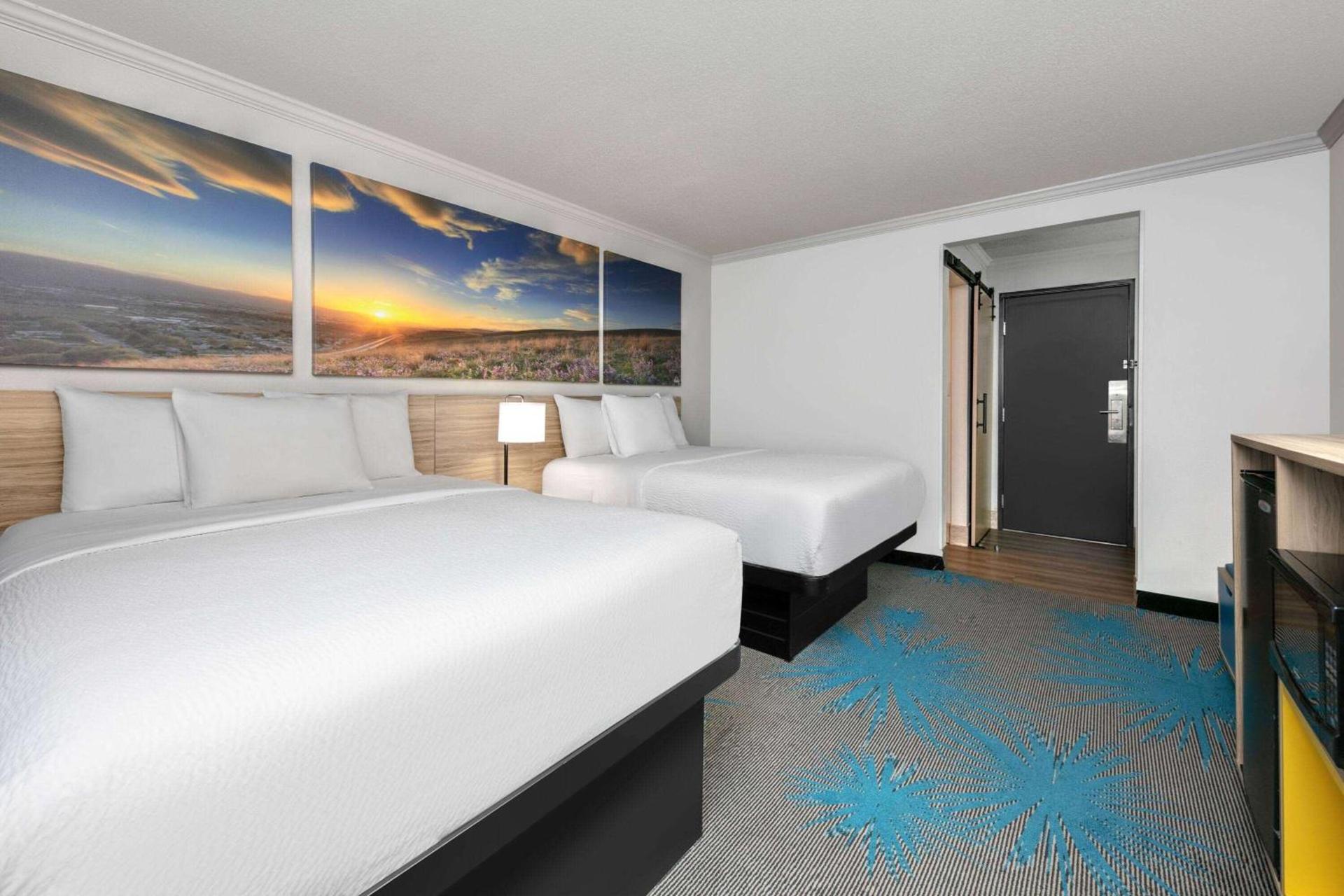 Days Inn by Wyndham Fort Smith photo 18