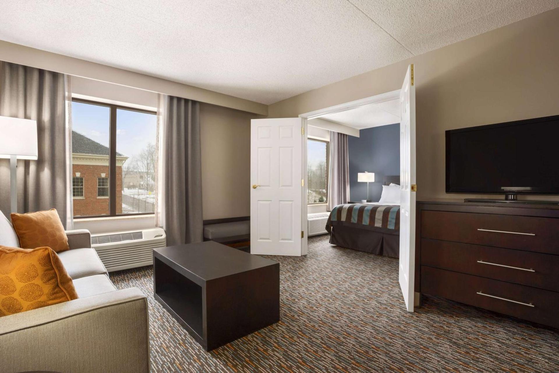 Wingate by Wyndham Sylvania-Toledo photo 27