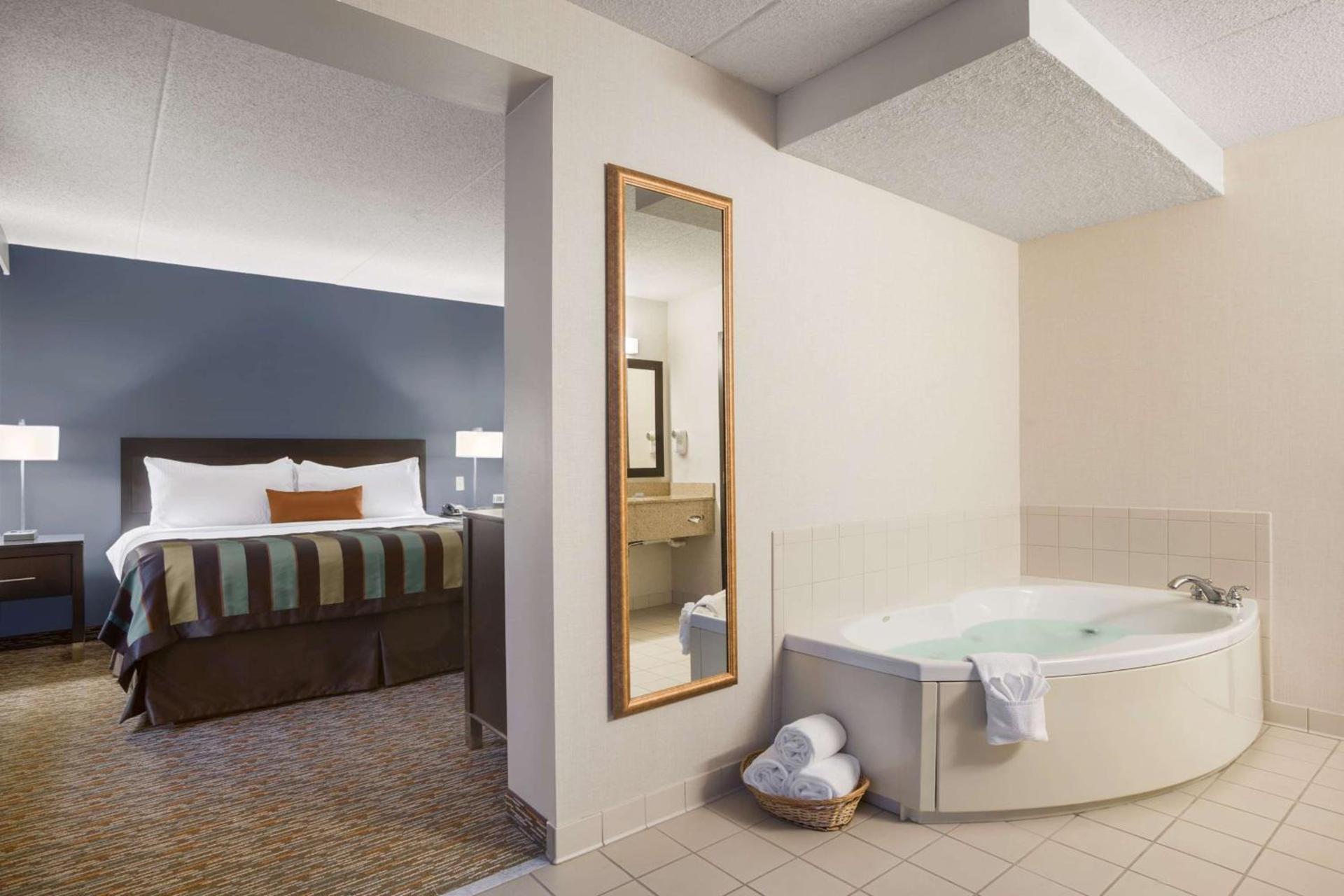 Wingate by Wyndham Sylvania-Toledo photo 31