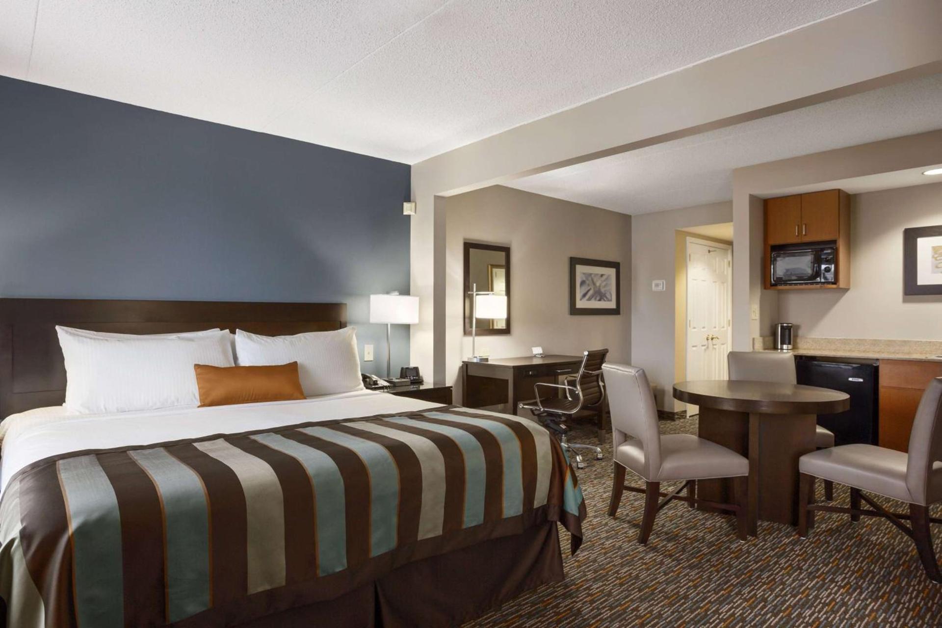 Wingate by Wyndham Sylvania-Toledo photo 32