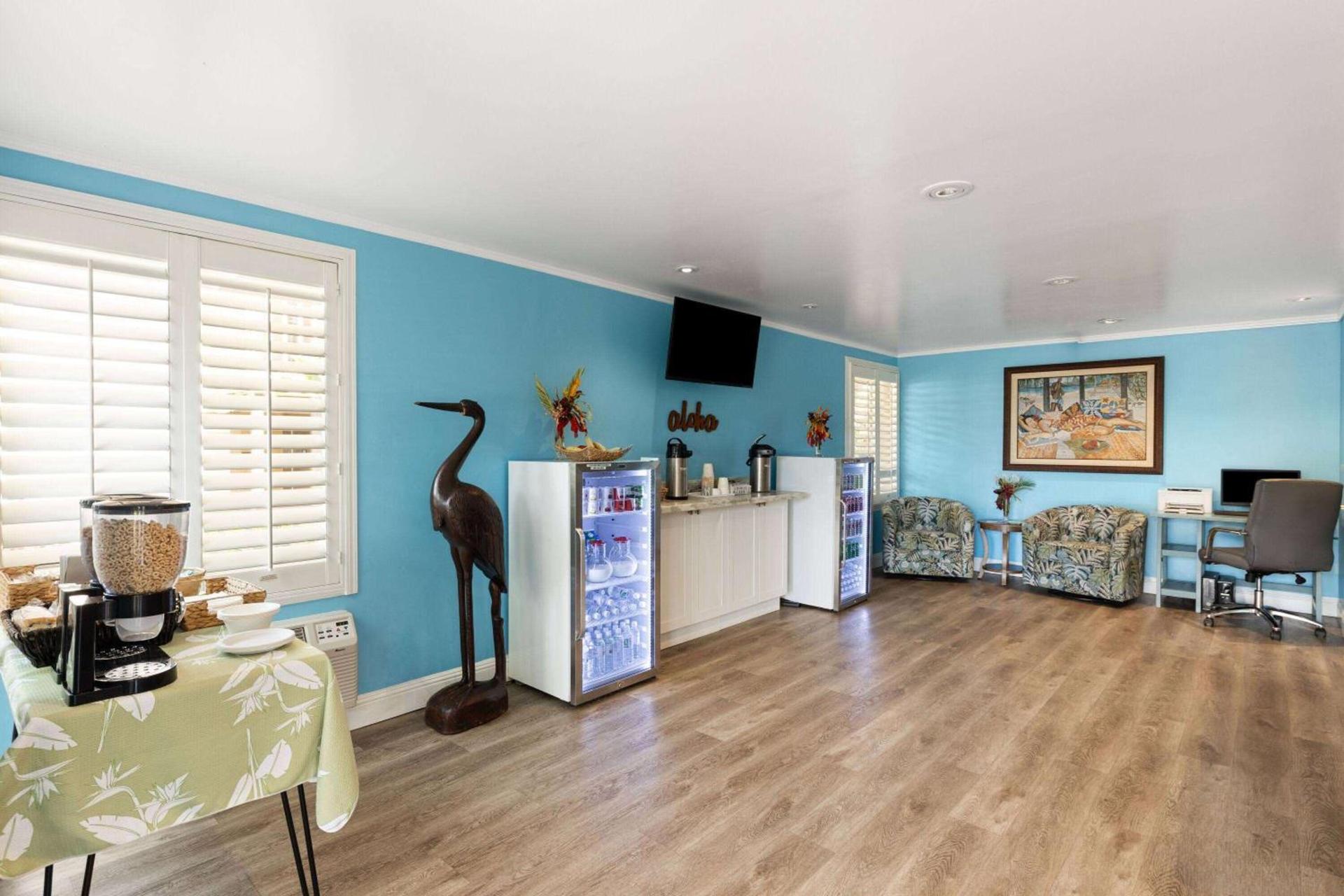 Days Inn by Wyndham Maui Oceanfront photo 9