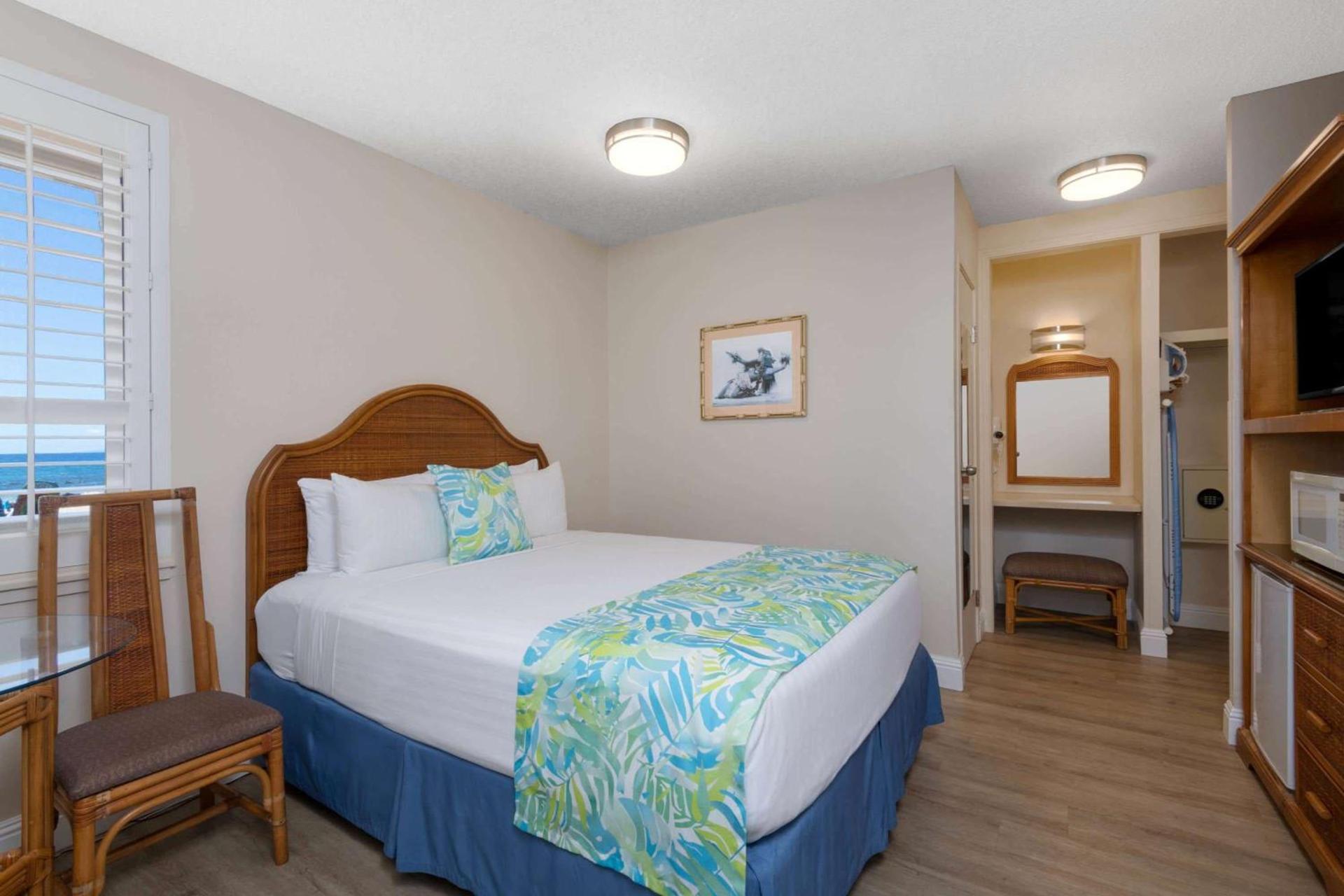 Days Inn by Wyndham Maui Oceanfront photo 13