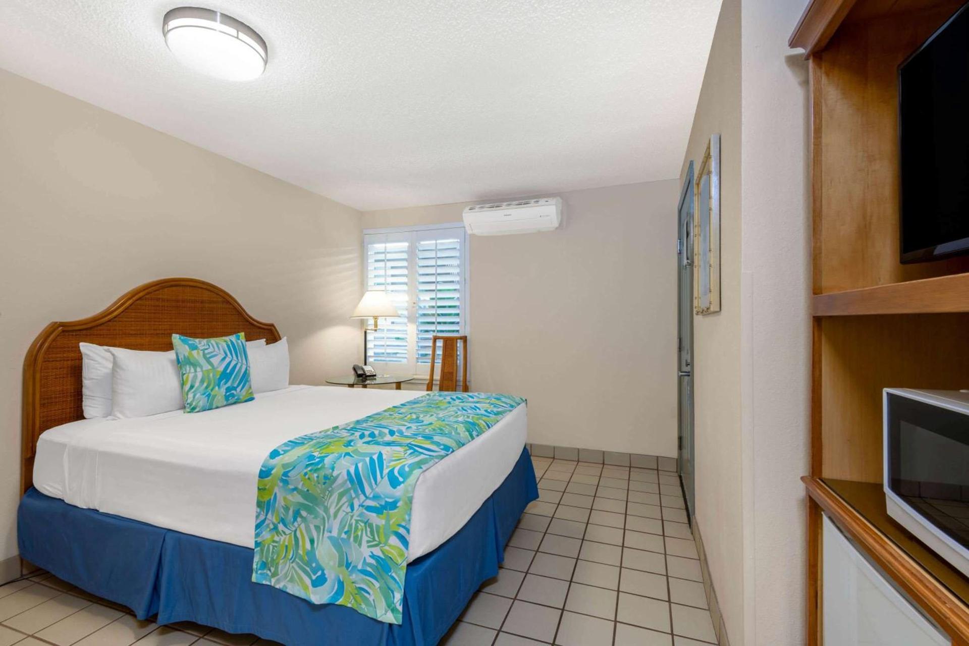 Days Inn by Wyndham Maui Oceanfront photo 15