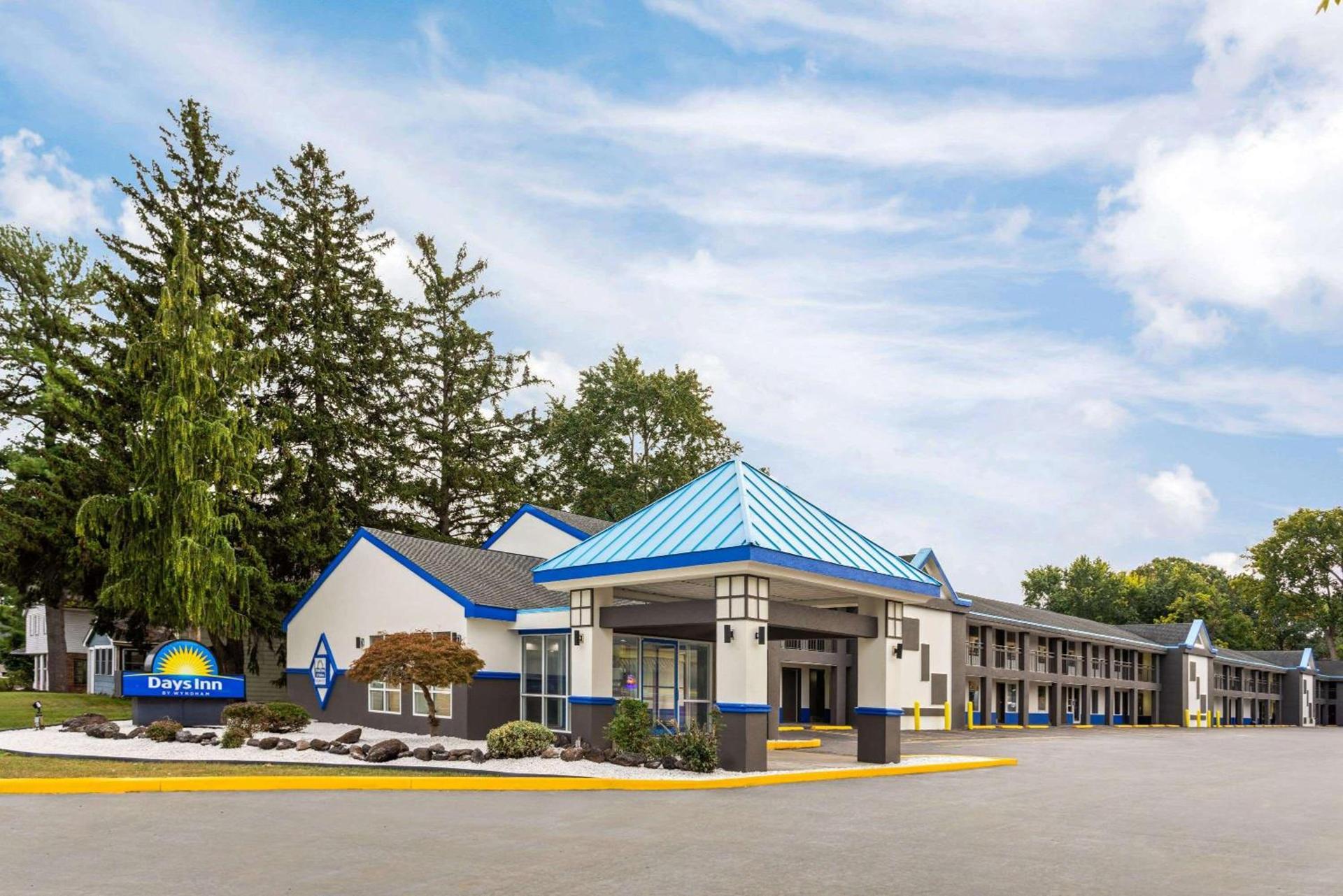 Days Inn & Suites by Wyndham Albany — hotel in Albany