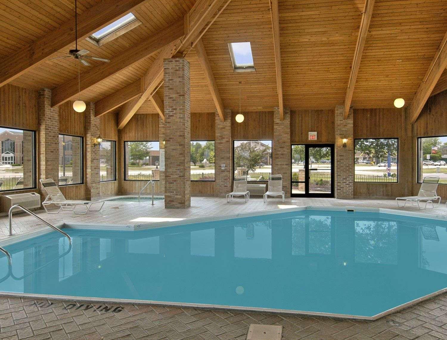 Baymont by Wyndham Tuscola photo 5