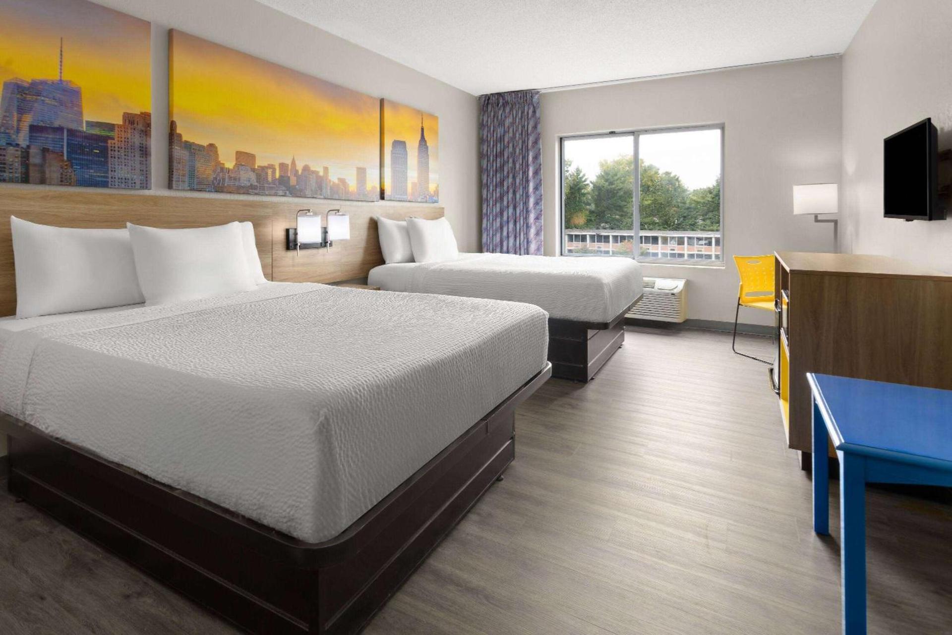 Days Inn & Suites by Wyndham Albany photo 41