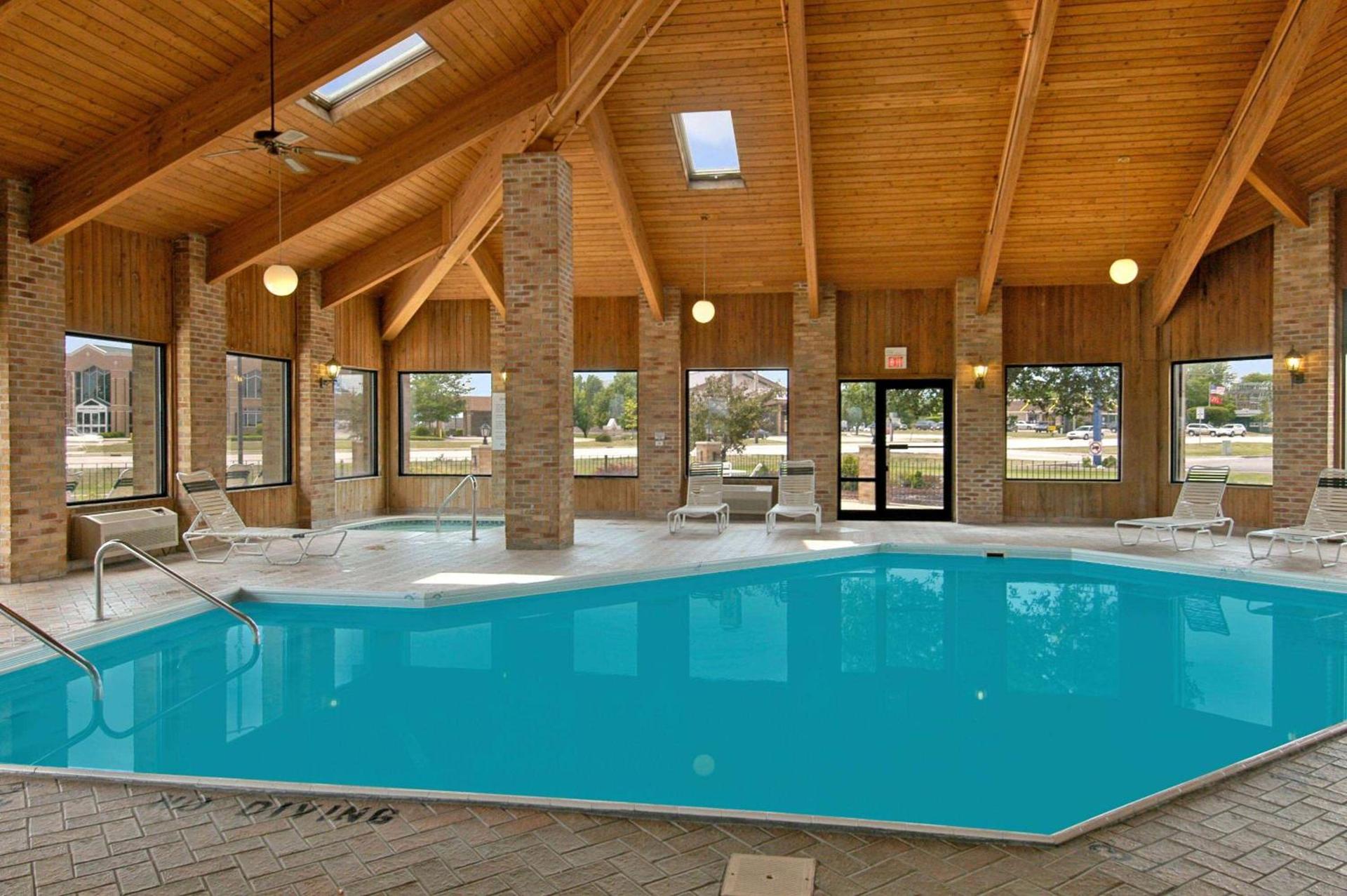 Baymont by Wyndham Tuscola photo 6