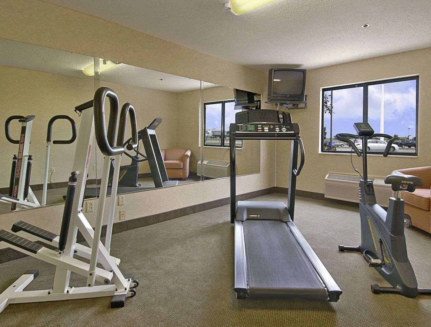 Baymont by Wyndham Tuscola photo 8