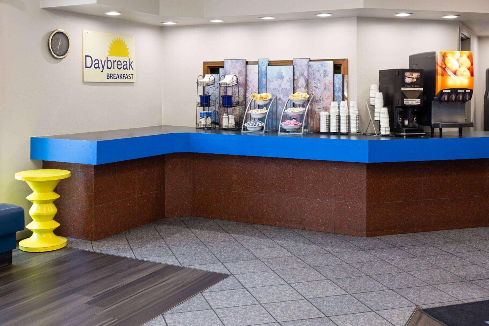 Days Inn & Suites by Wyndham Albany photo 48
