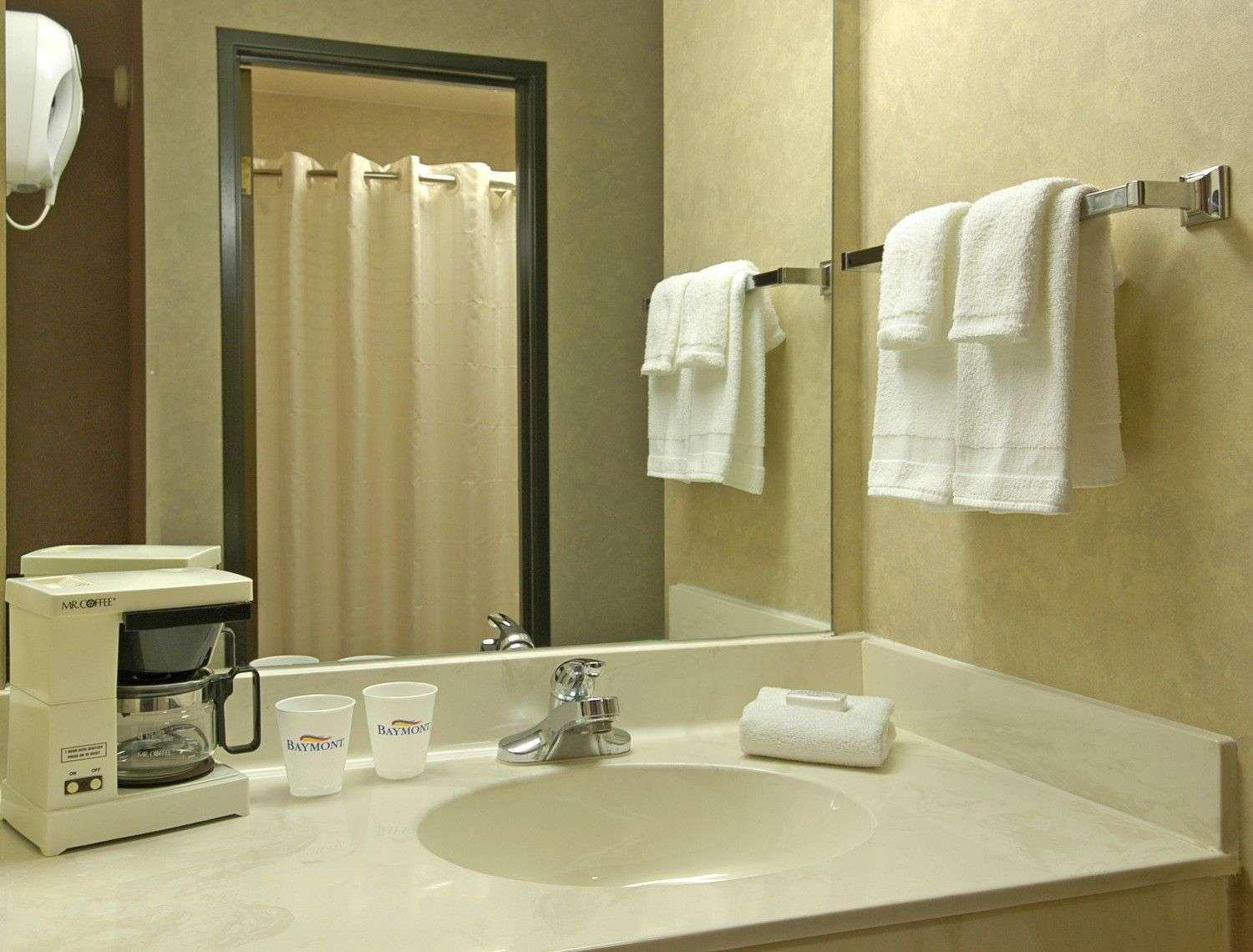 Baymont by Wyndham Tuscola photo 10
