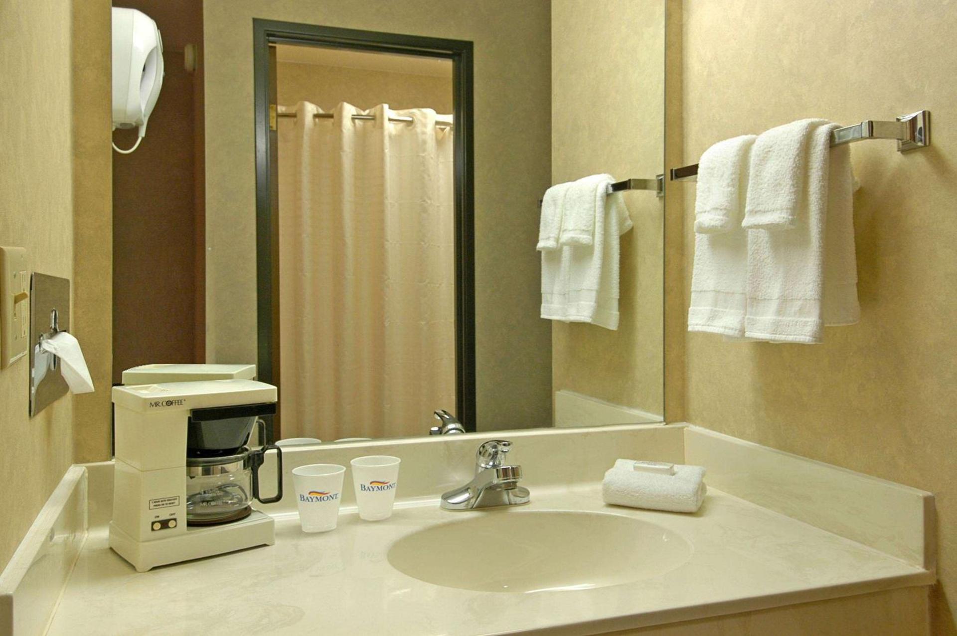Baymont by Wyndham Tuscola photo 13