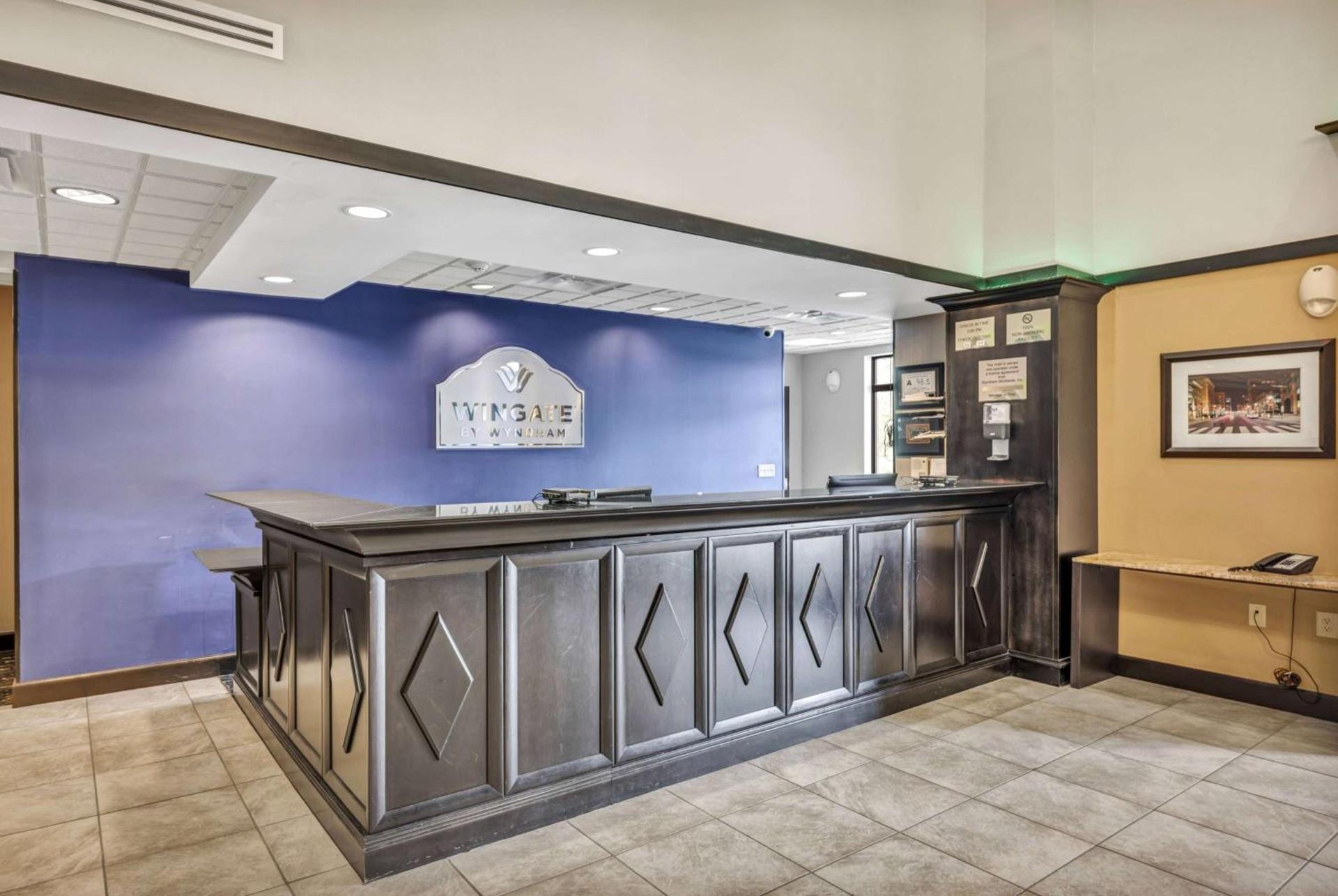 Holiday Inn Express & Suites Raleigh West - Lenovo Center by IHG photo 12