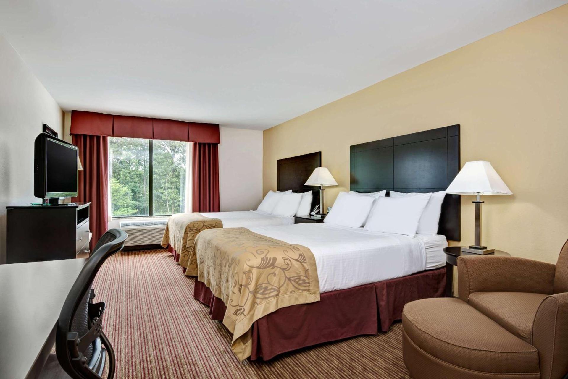 Holiday Inn Express & Suites Raleigh West - Lenovo Center by IHG photo 32