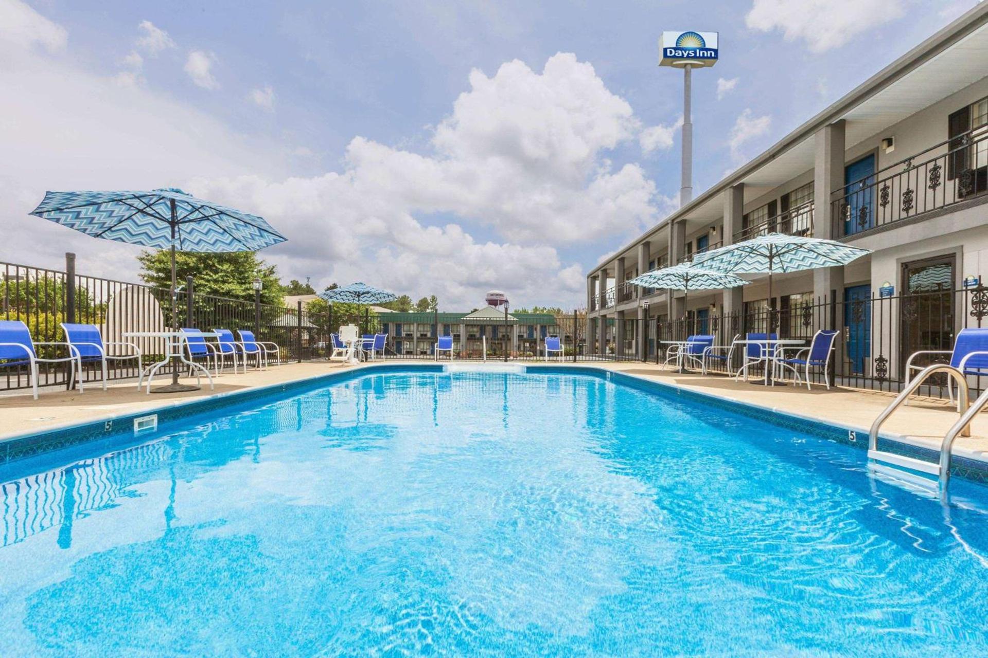 Days Inn by Wyndham Natchitoches photo 5