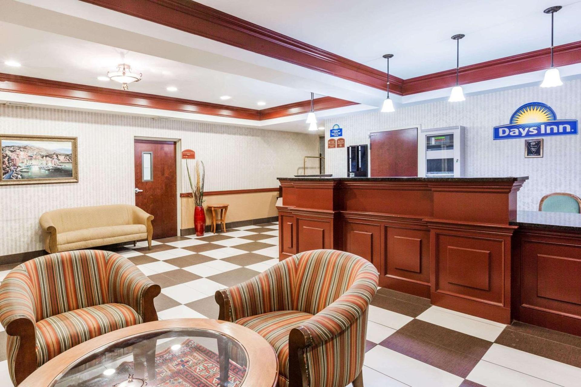 Days Inn by Wyndham Budd Lake photo 2