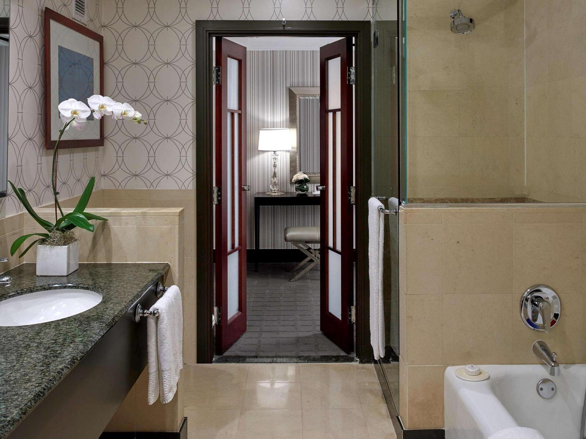 Sofitel Philadelphia at Rittenhouse Square photo 48