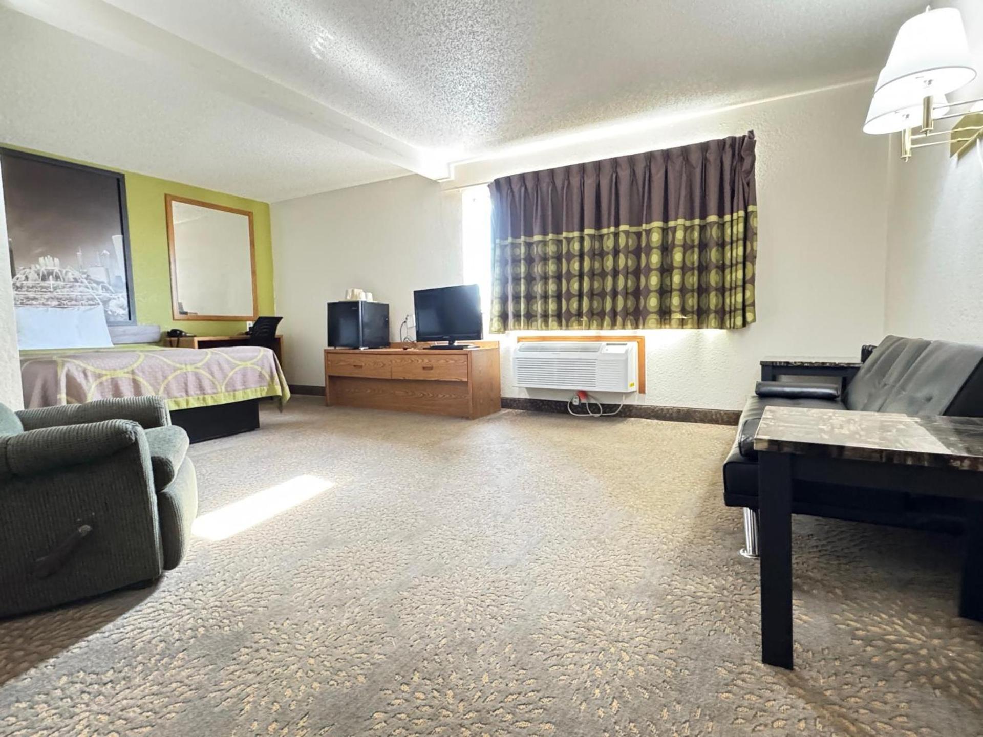 Super 8 by Wyndham Mokena/Frankfort /I-80 photo 20