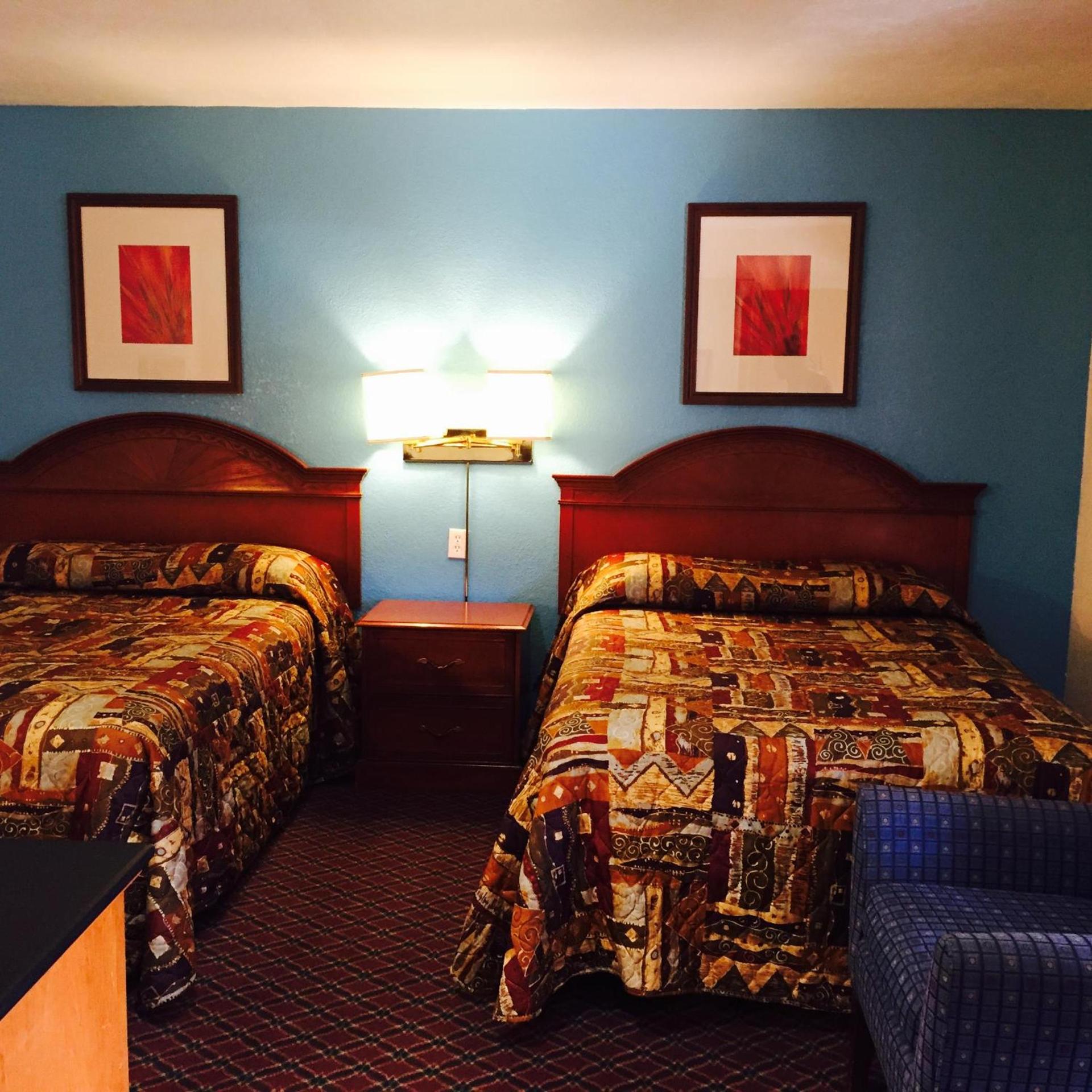 Hacienda Motel photo 16