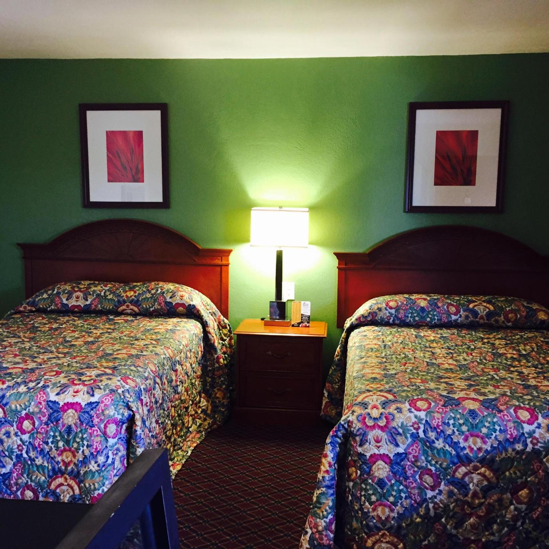 Hacienda Motel photo 20